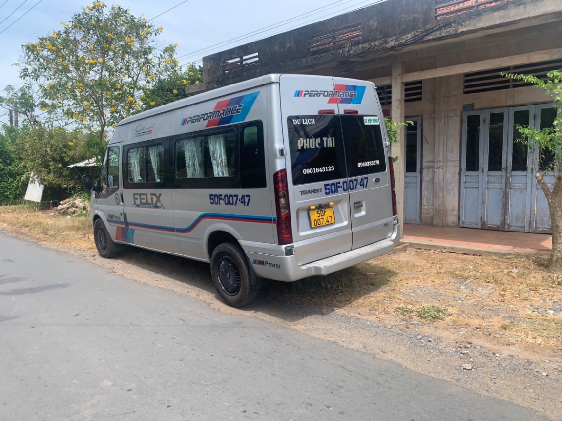 Ford Transit Standard MID 2014 - Ngoại thất 3