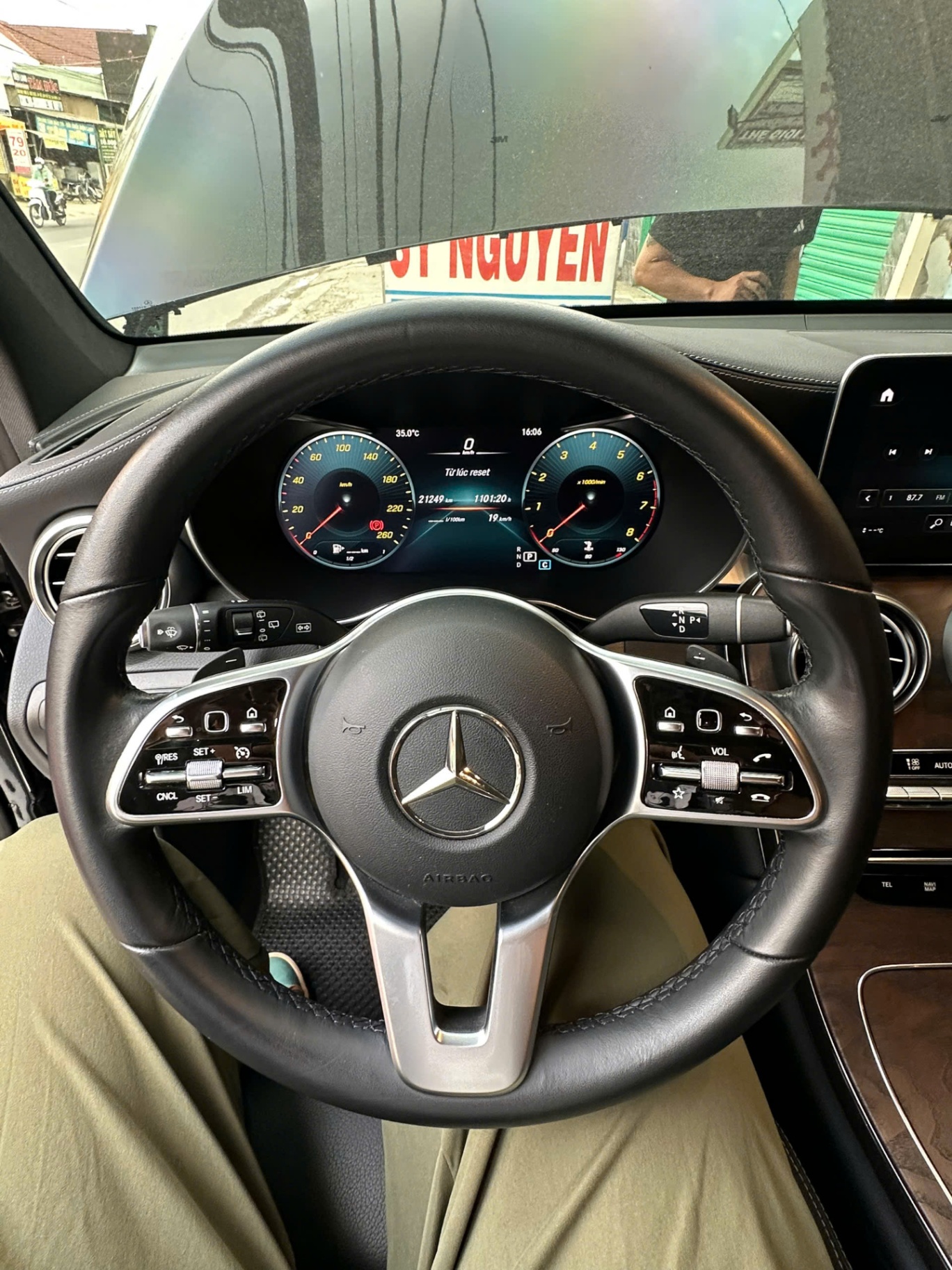 Mercedes Glc 200 4Matic 2021 - Nội thất 8