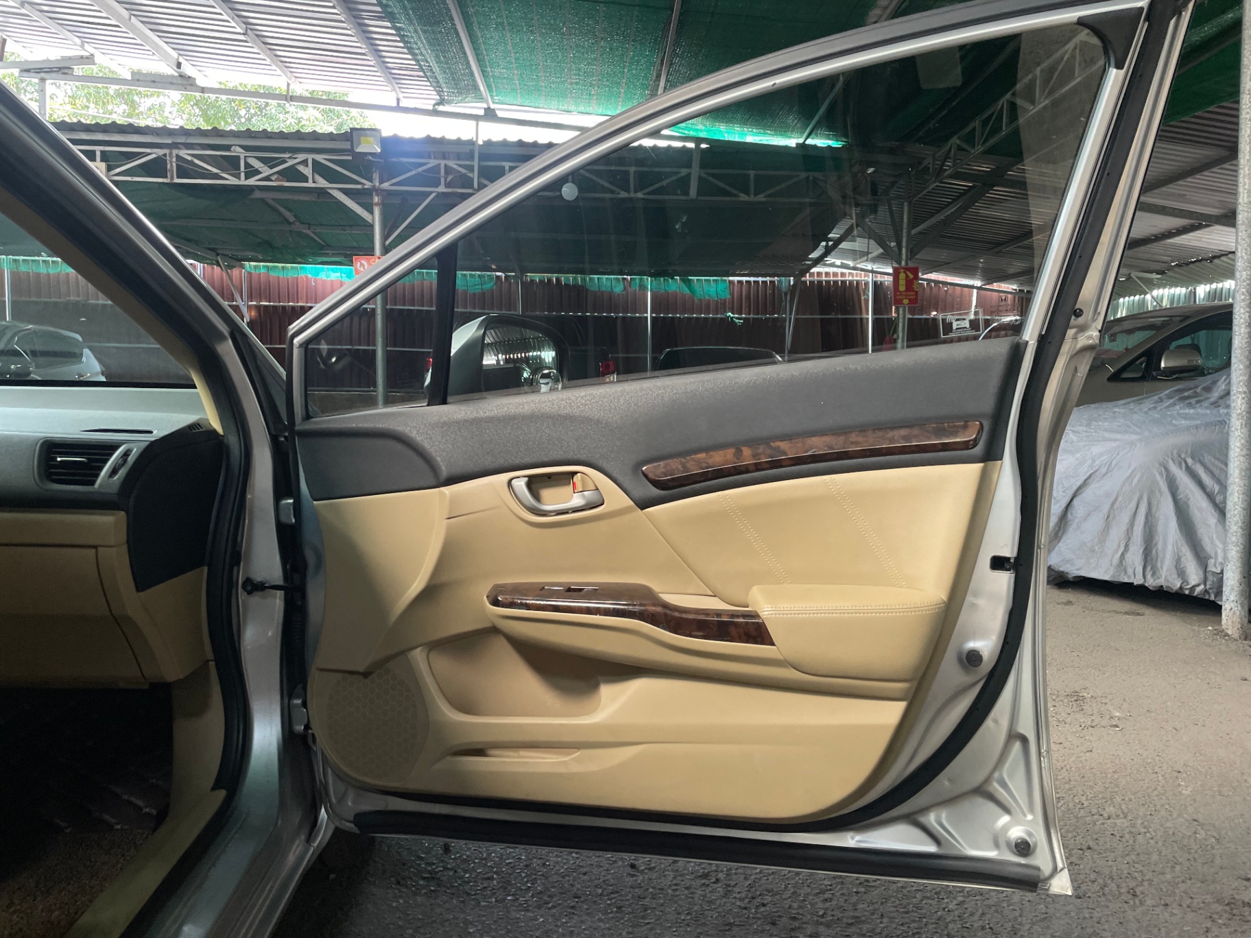 Honda Civic 1.8 AT 2014 - Nội thất 1
