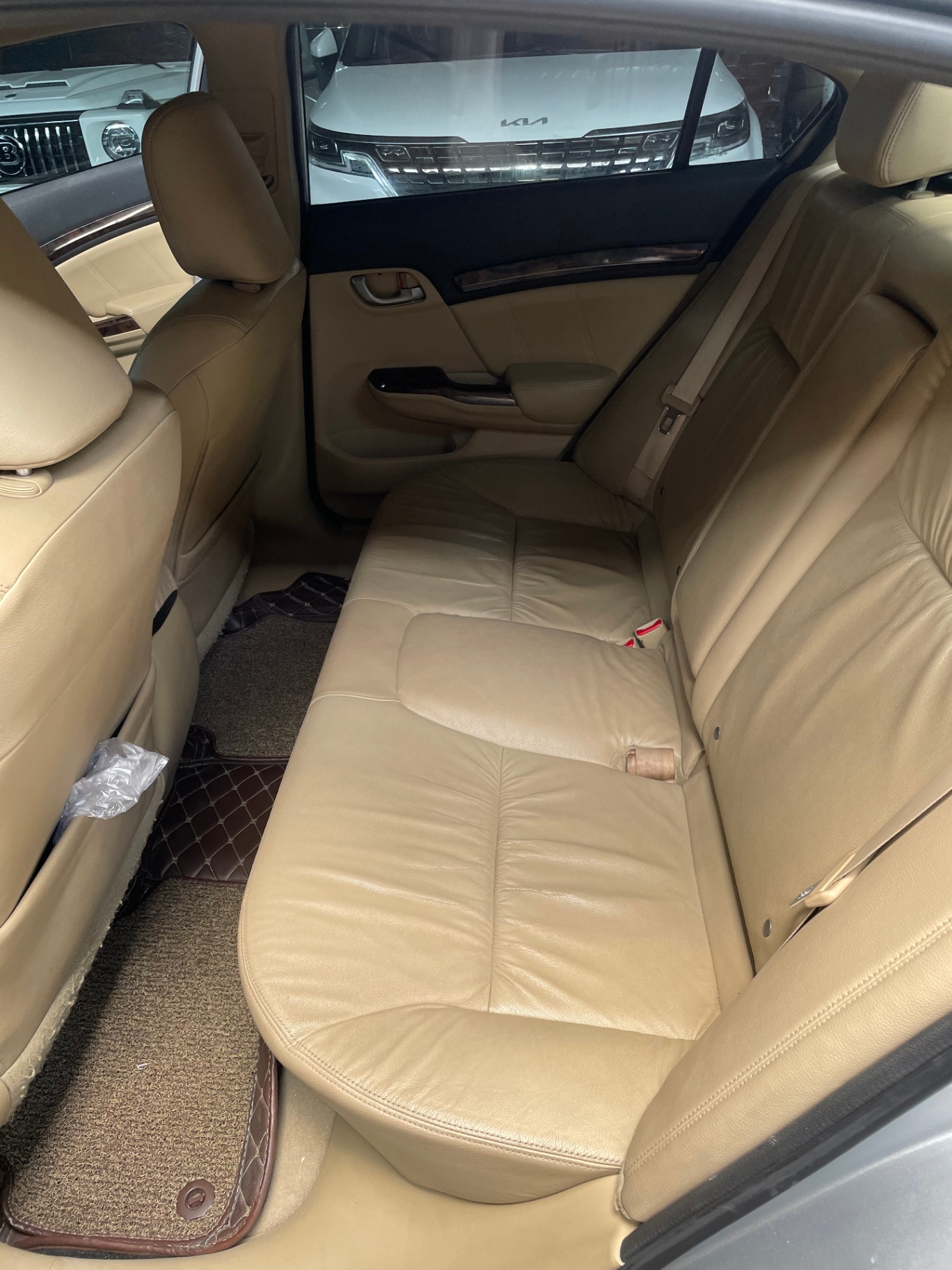 Honda Civic 1.8 AT 2014 - Nội thất 4
