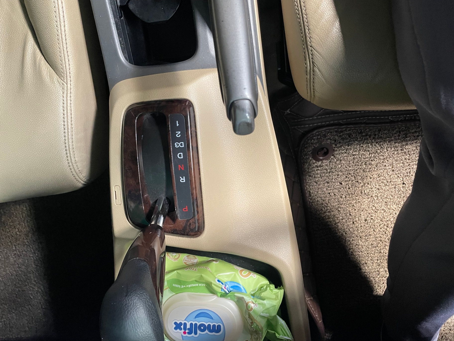 Honda Civic 1.8 AT 2014 - Nội thất 10
