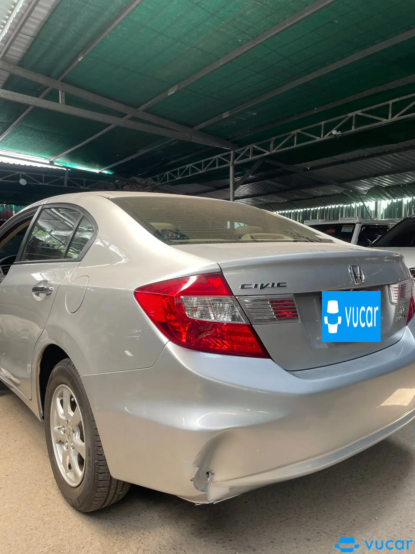 Honda Civic 1.8 AT 2014 - Ngoại thất 6