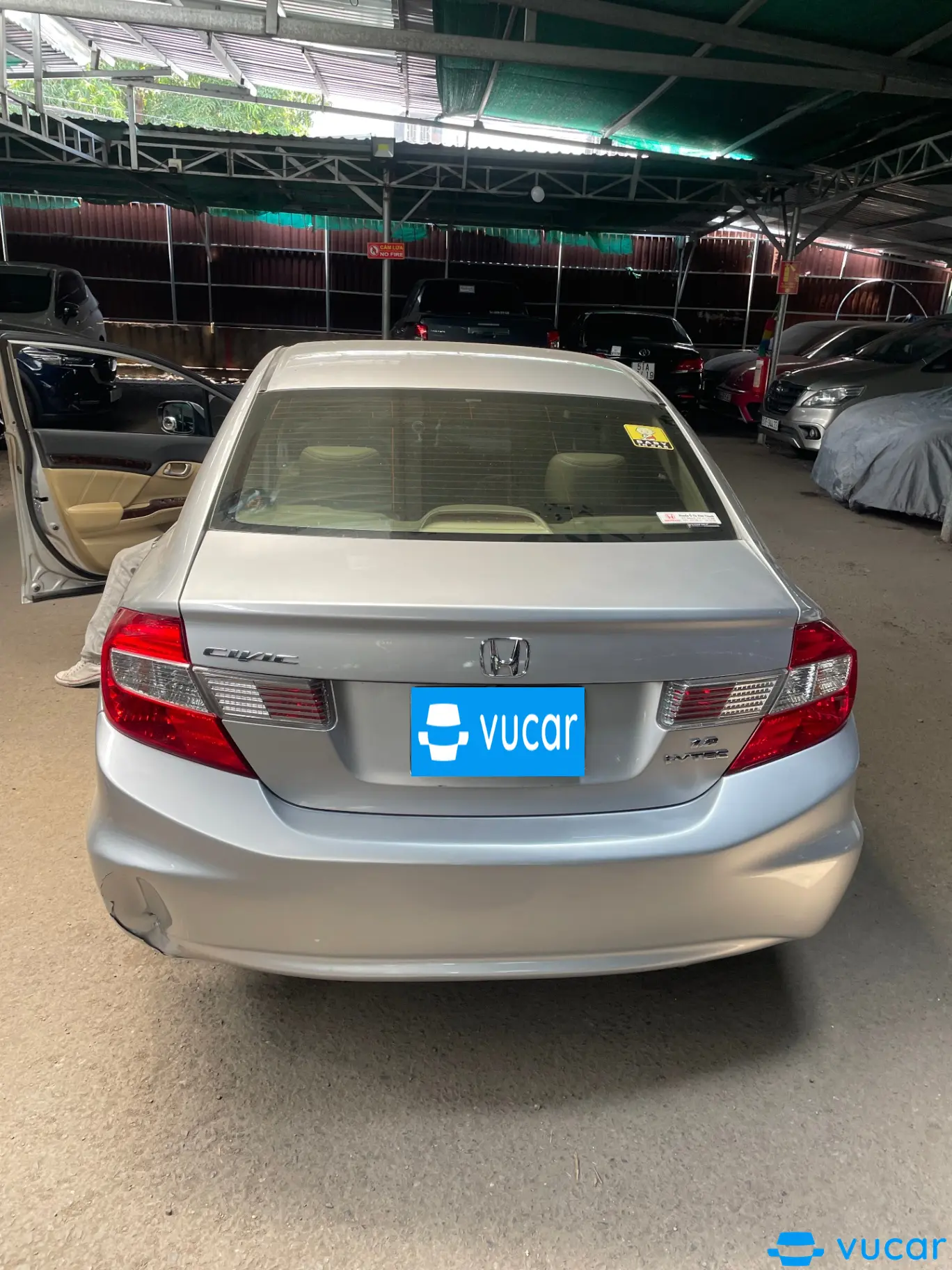 Honda Civic 1.8 AT 2014 - Ngoại thất 7