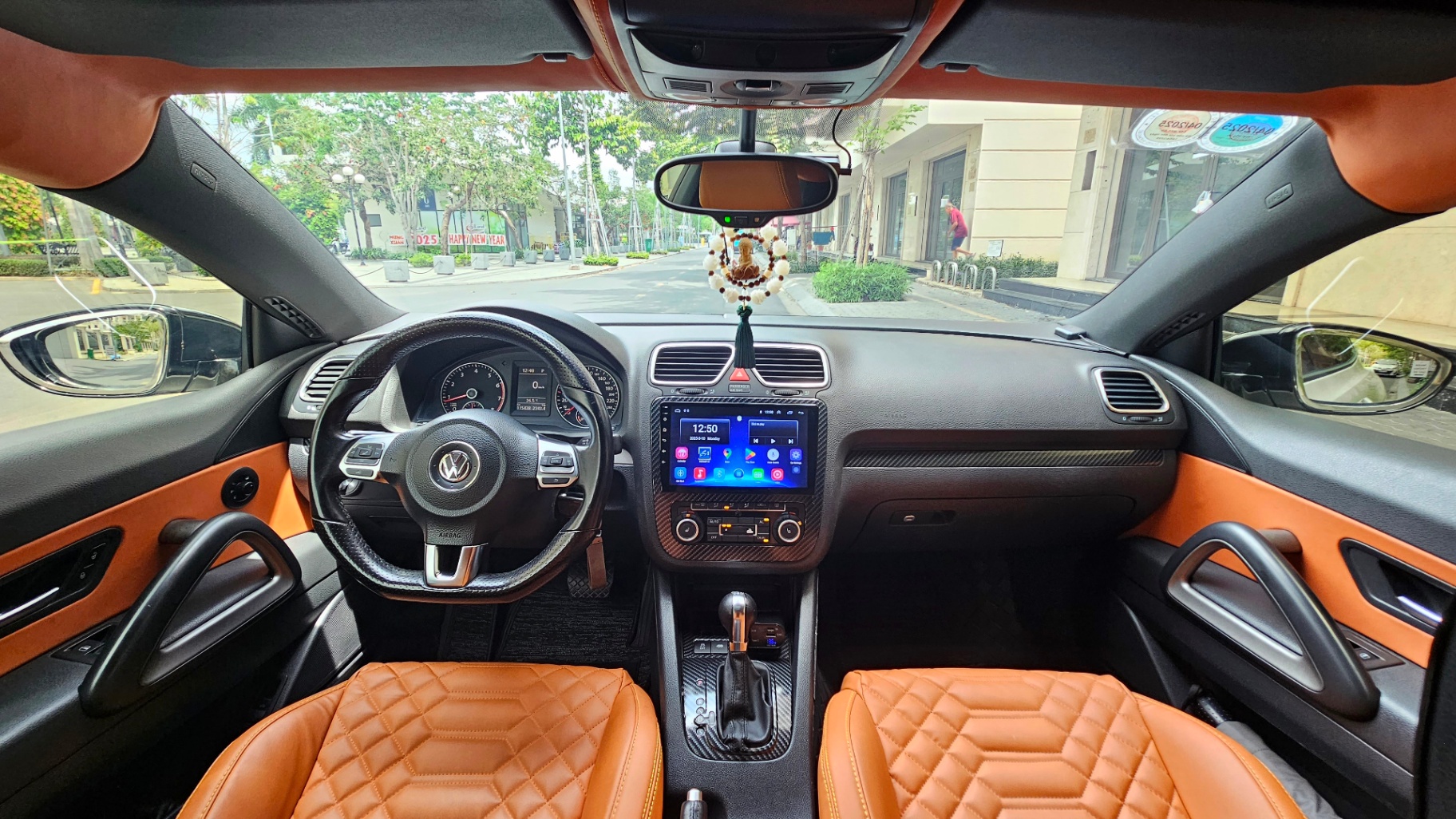 Volkswagen Scirocco 1.4 AT 2010 - Nội thất 2