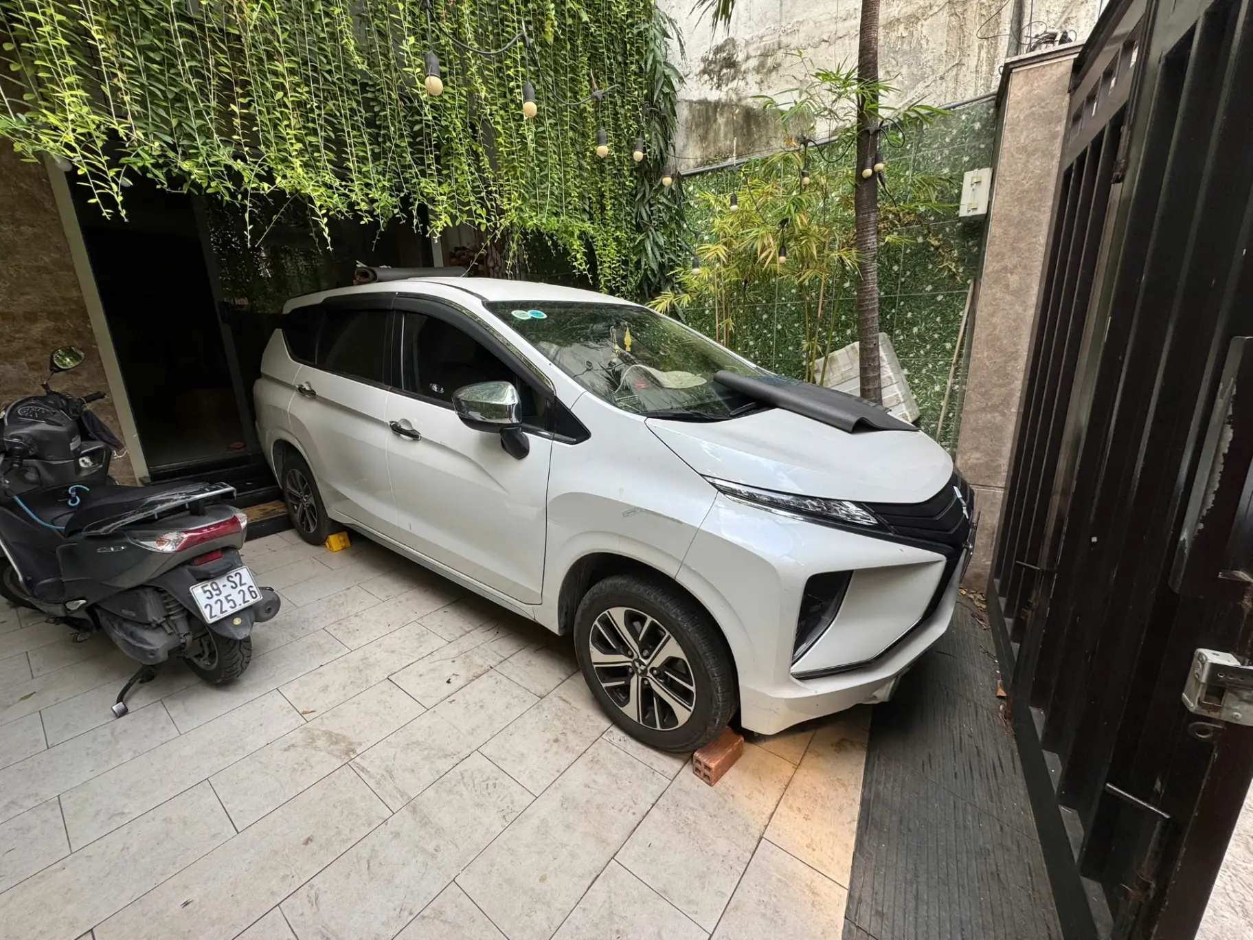 Mitsubishi Xpander 1.5 AT 2019 - Ngoại thất 2