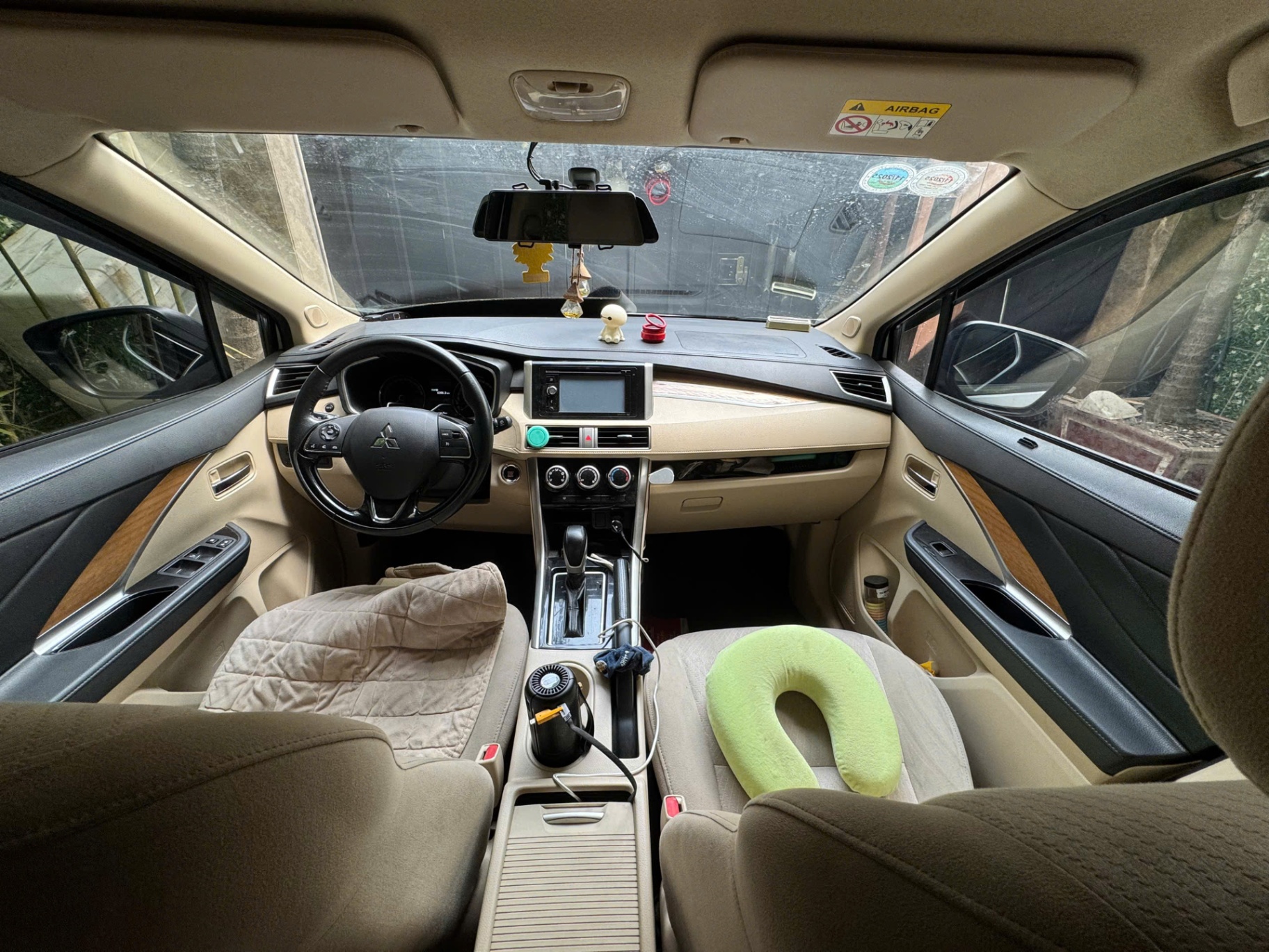 Mitsubishi Xpander 1.5 AT 2019 - Nội thất 9
