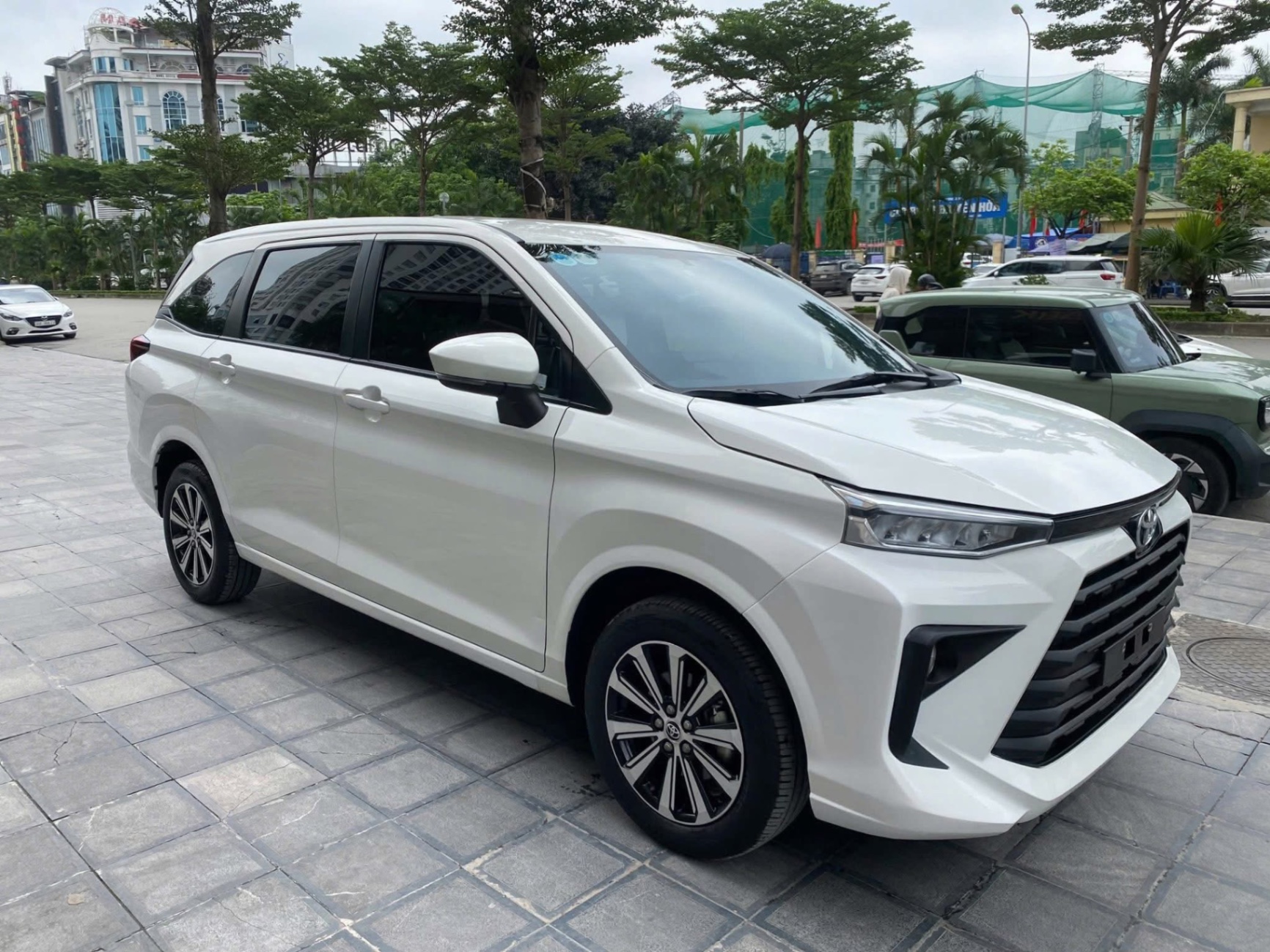 Toyota Avanza Premio 1.5 AT 2022 - Ngoại thất 1