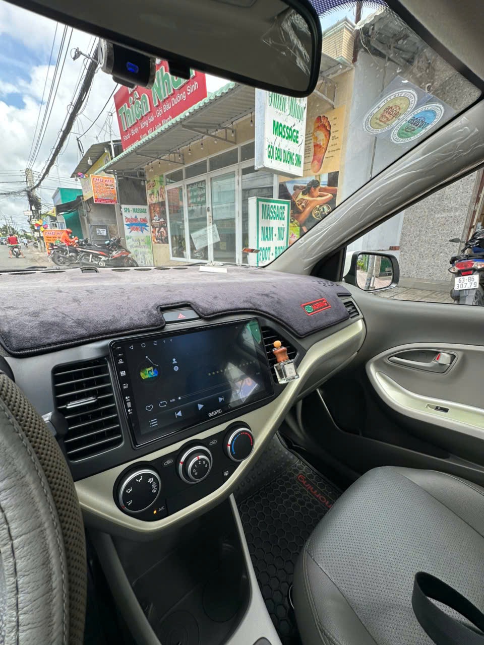 Kia Morning MT 2020 - Nội thất 2