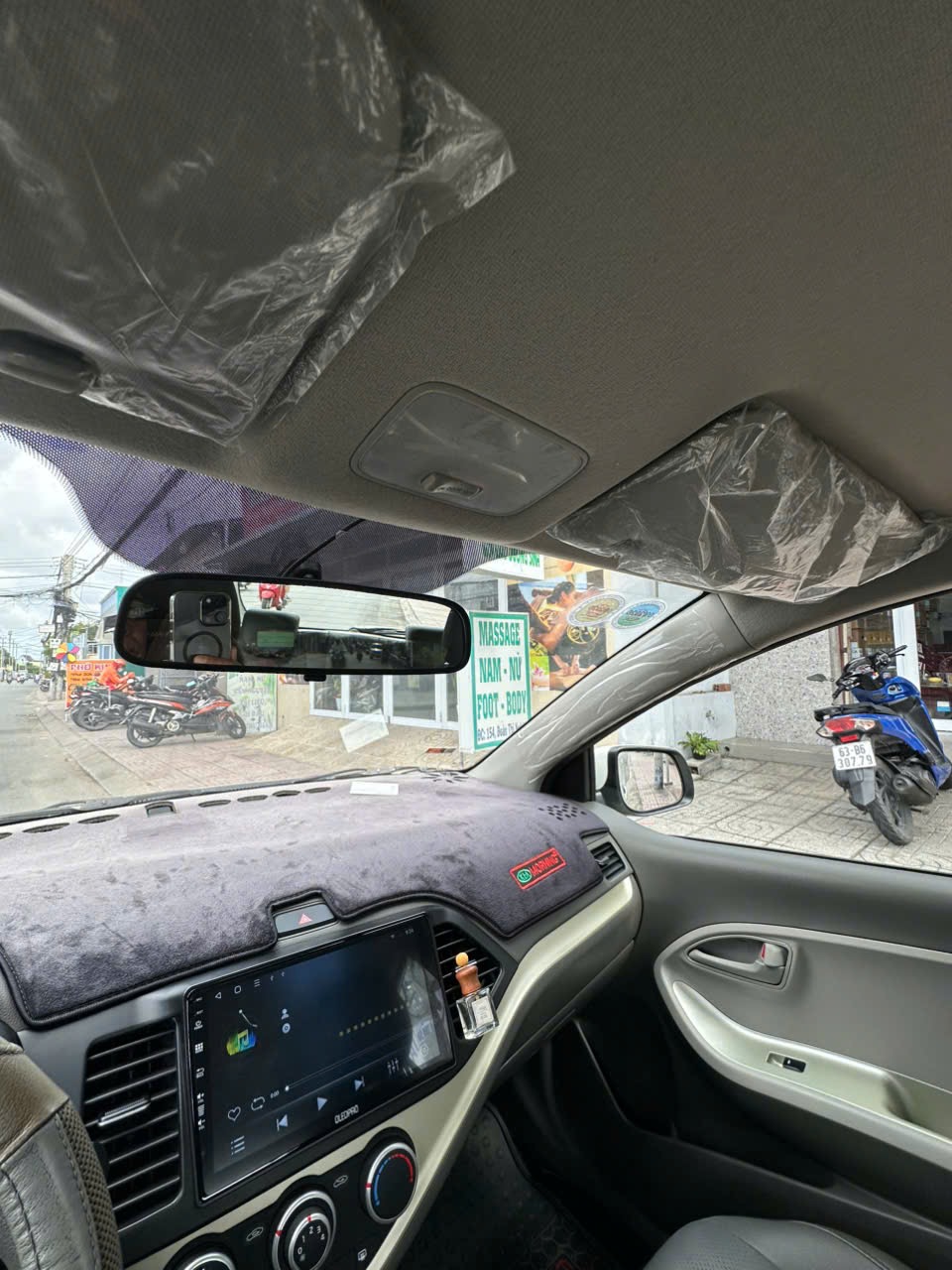Kia Morning MT 2020 - Nội thất 4