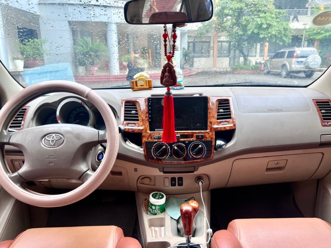 Toyota Fortuner SR5 2.7 AT 2007 - Nội thất 1