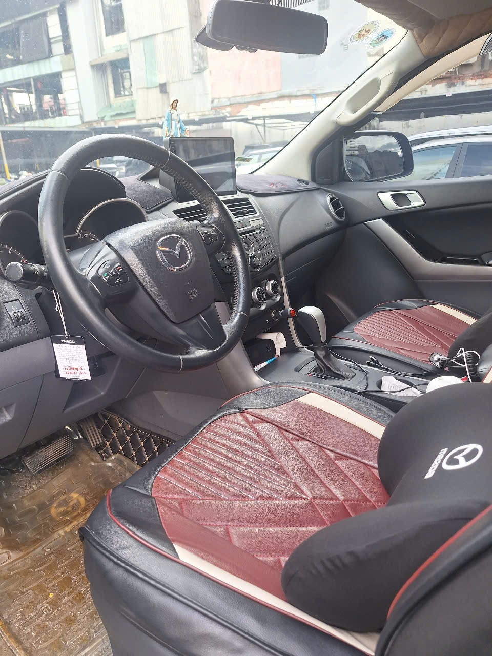 Mazda Bt50 2.2L 4x2 AT 2018 - Nội thất 4