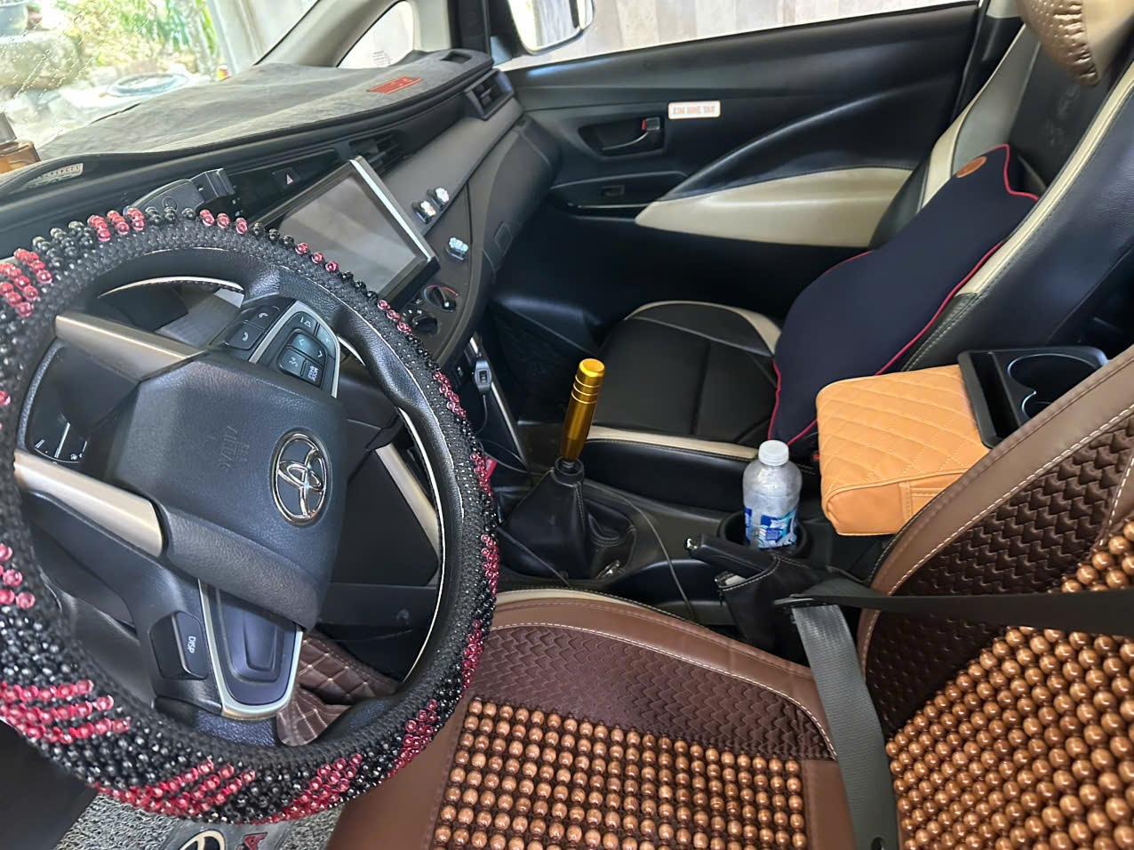 Toyota Innova 2.0 E MT 2018 - Nội thất 1