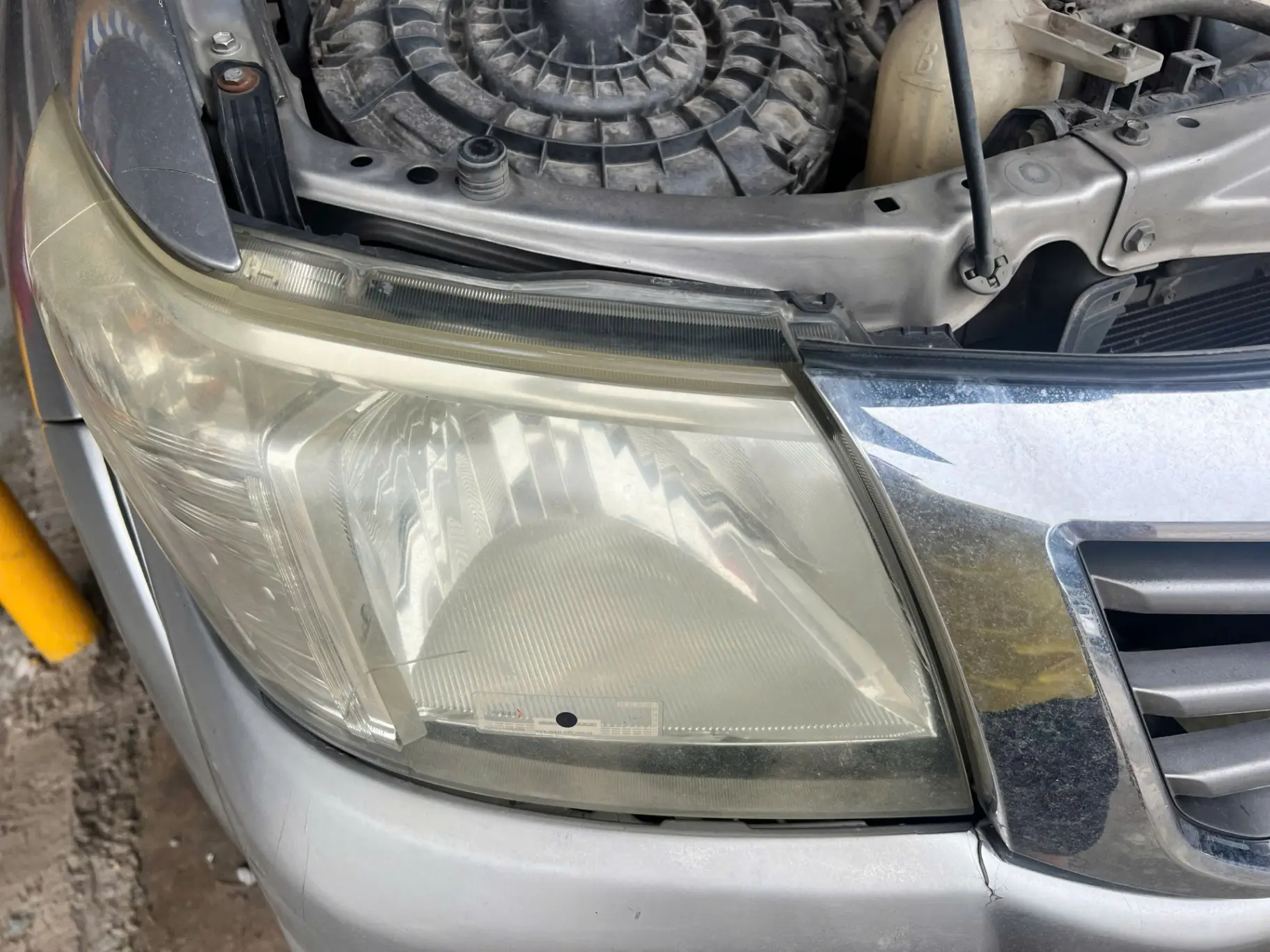 Toyota Hilux 2.5E 4x2 MT 2014 - Ngoại thất 1
