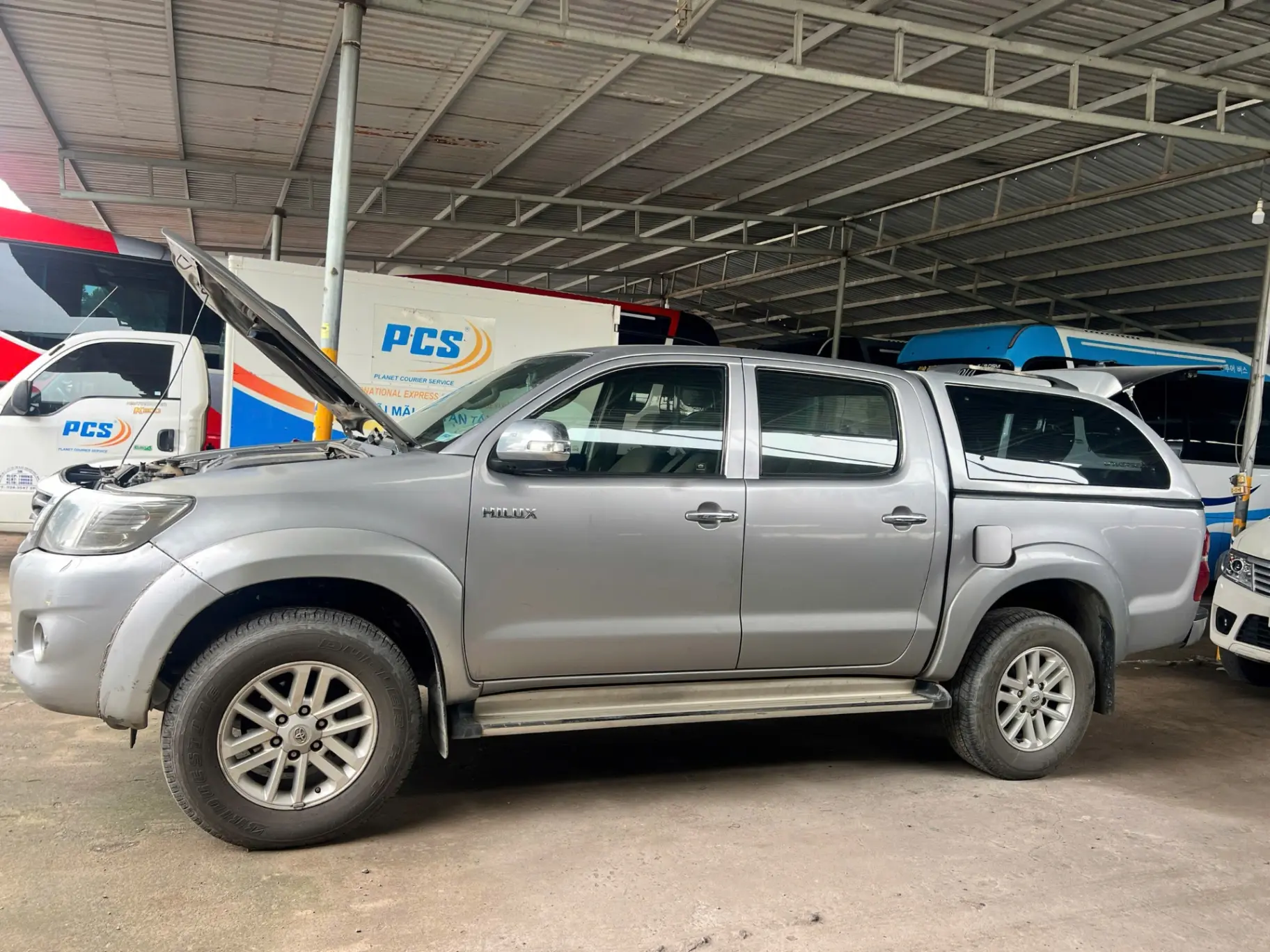 Toyota Hilux 2.5E 4x2 MT 2014 - Ngoại thất 4