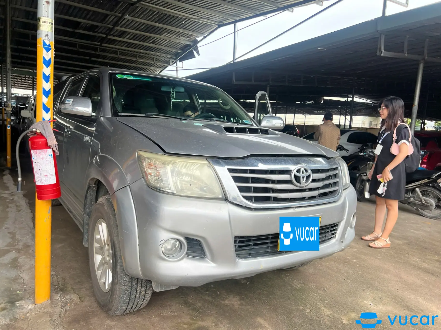 Toyota Hilux 2.5E 4x2 MT 2014 - Ngoại thất 5