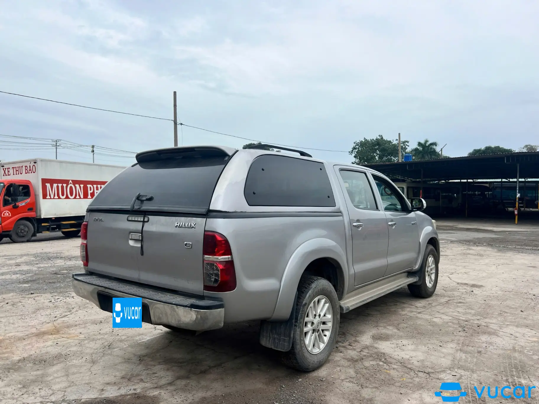 Toyota Hilux 2.5E 4x2 MT 2014 - Ngoại thất 8