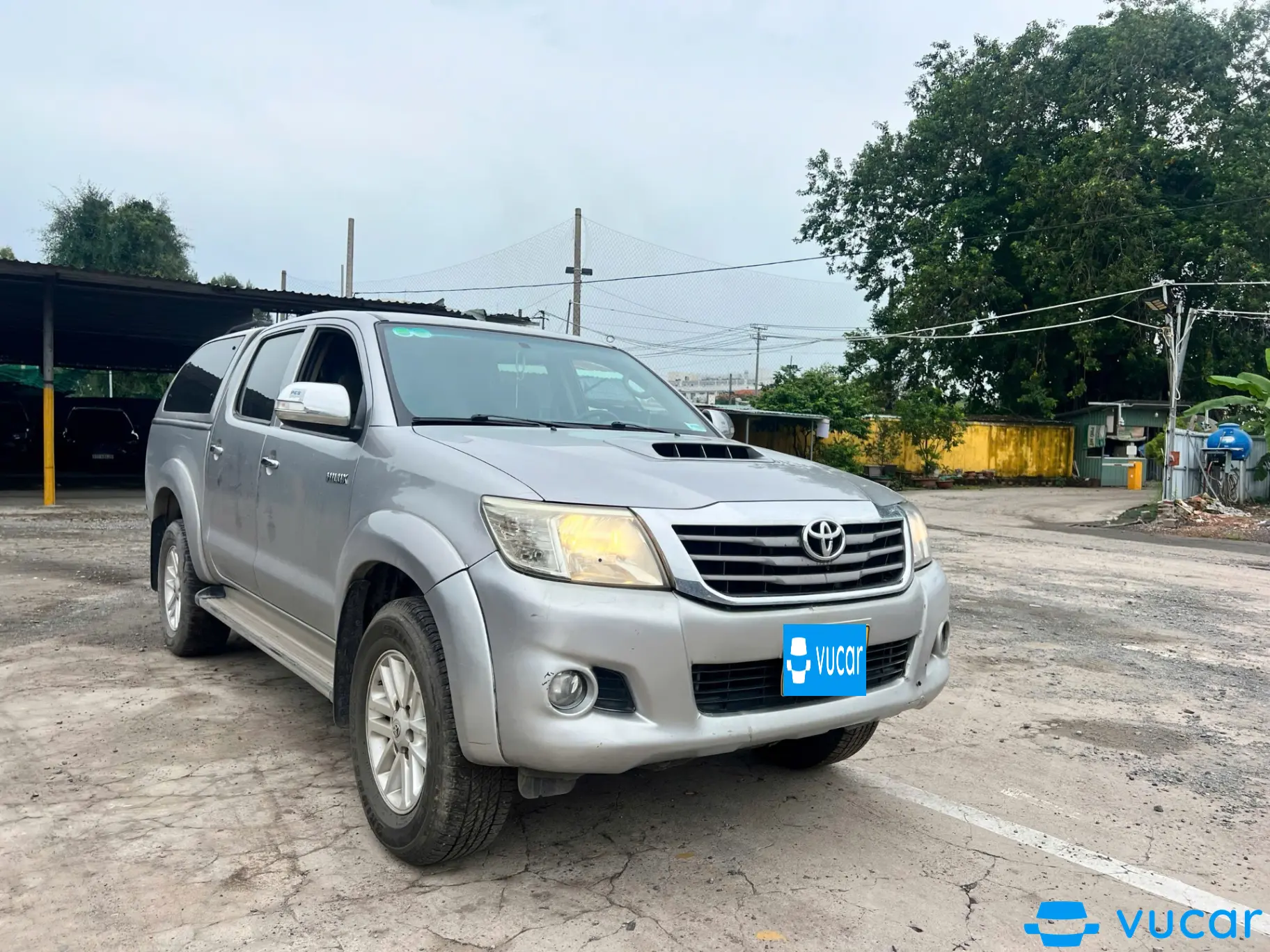 Toyota Hilux 2.5E 4x2 MT 2014 - Ngoại thất 11