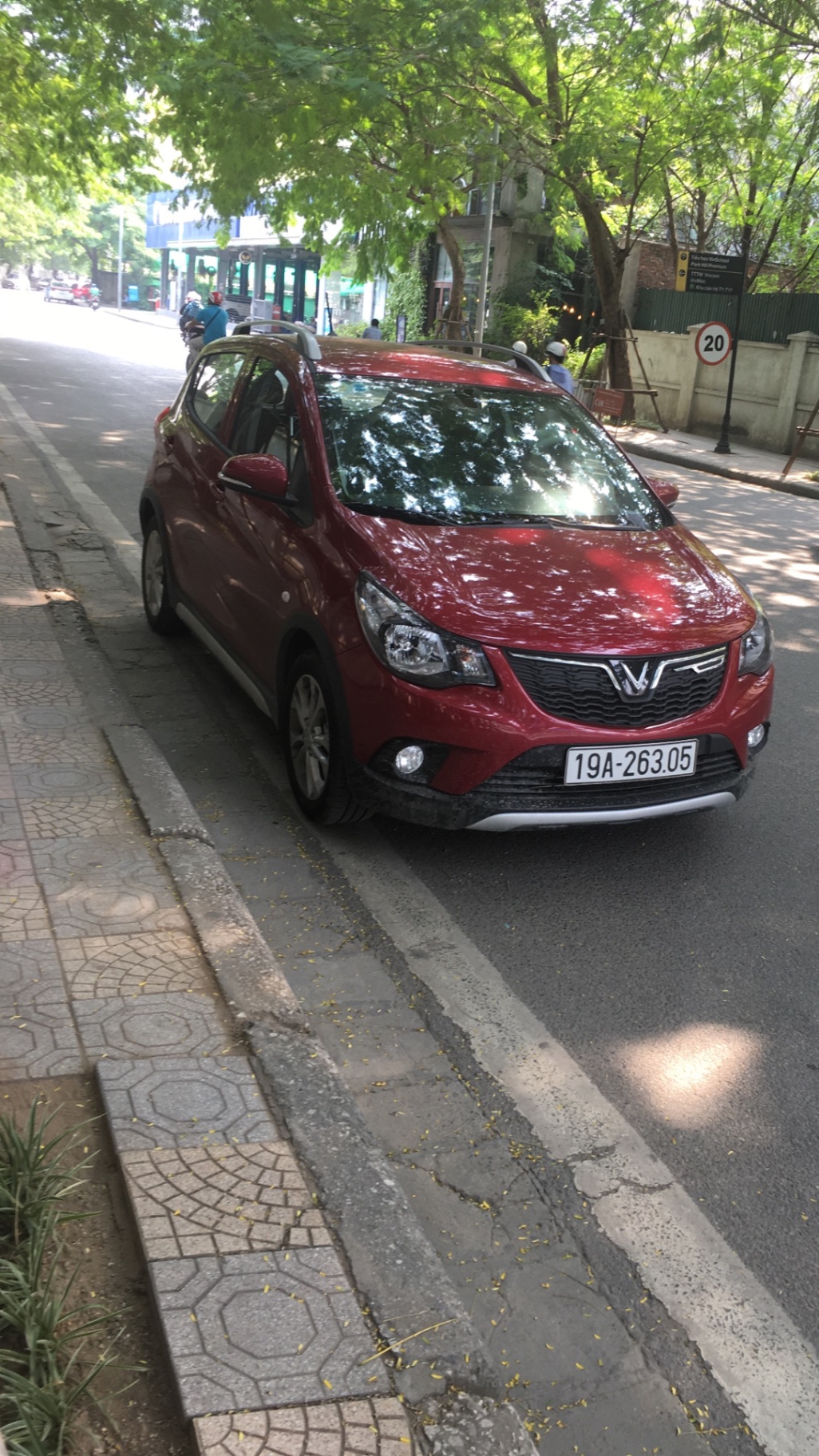Vinfast Fadil Tiêu chuẩn 1.4 AT 2019 - Ngoại thất 1