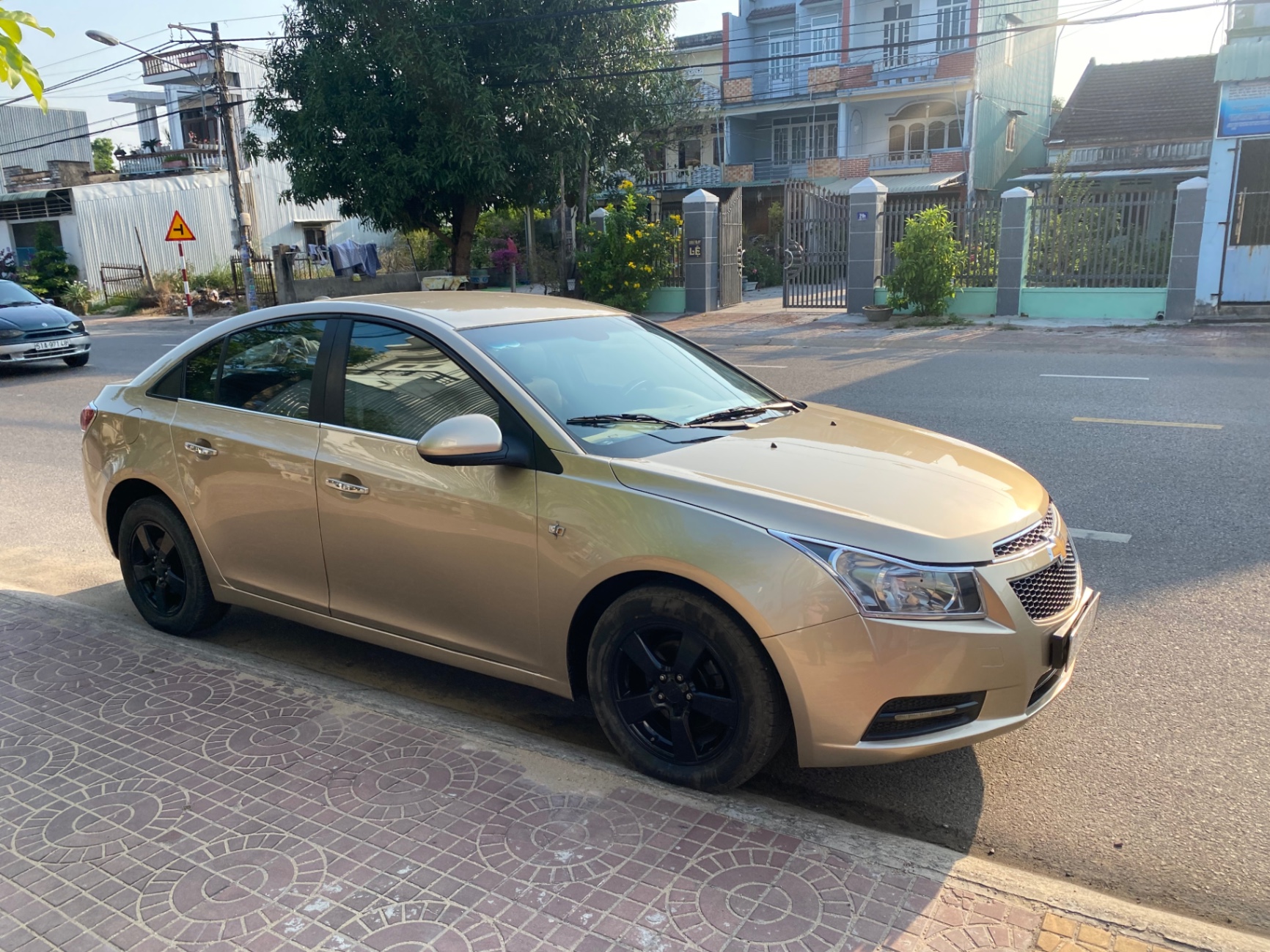 Chevrolet Cruze LS 1.6 MT 2011