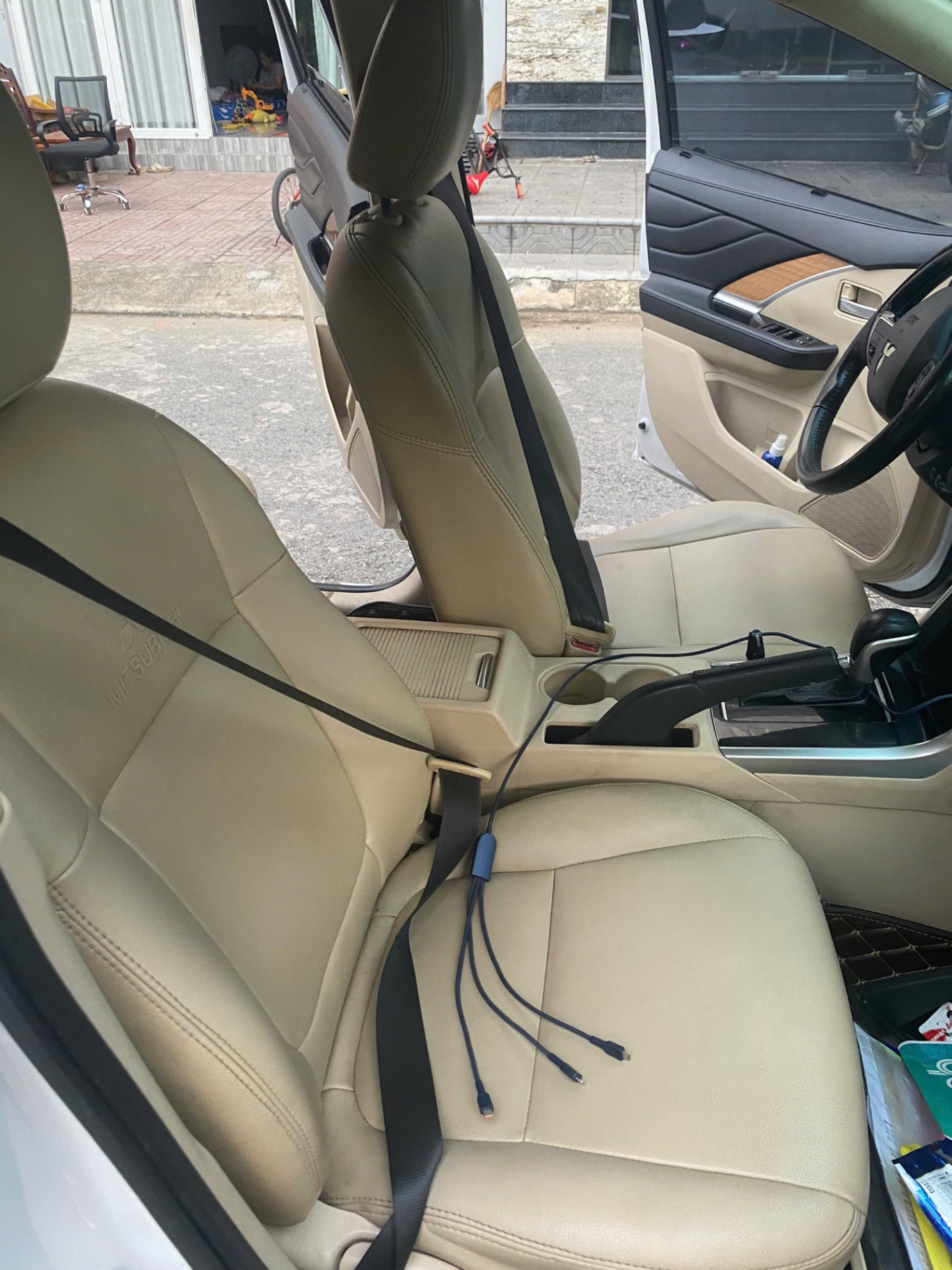 Mitsubishi Xpander 1.5 AT 2019 - Nội thất 24