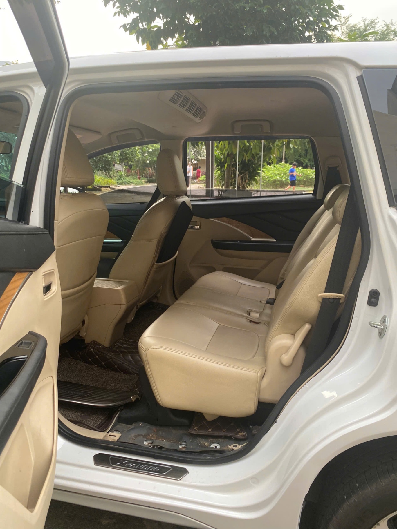 Mitsubishi Xpander 1.5 AT 2019 - Nội thất 7