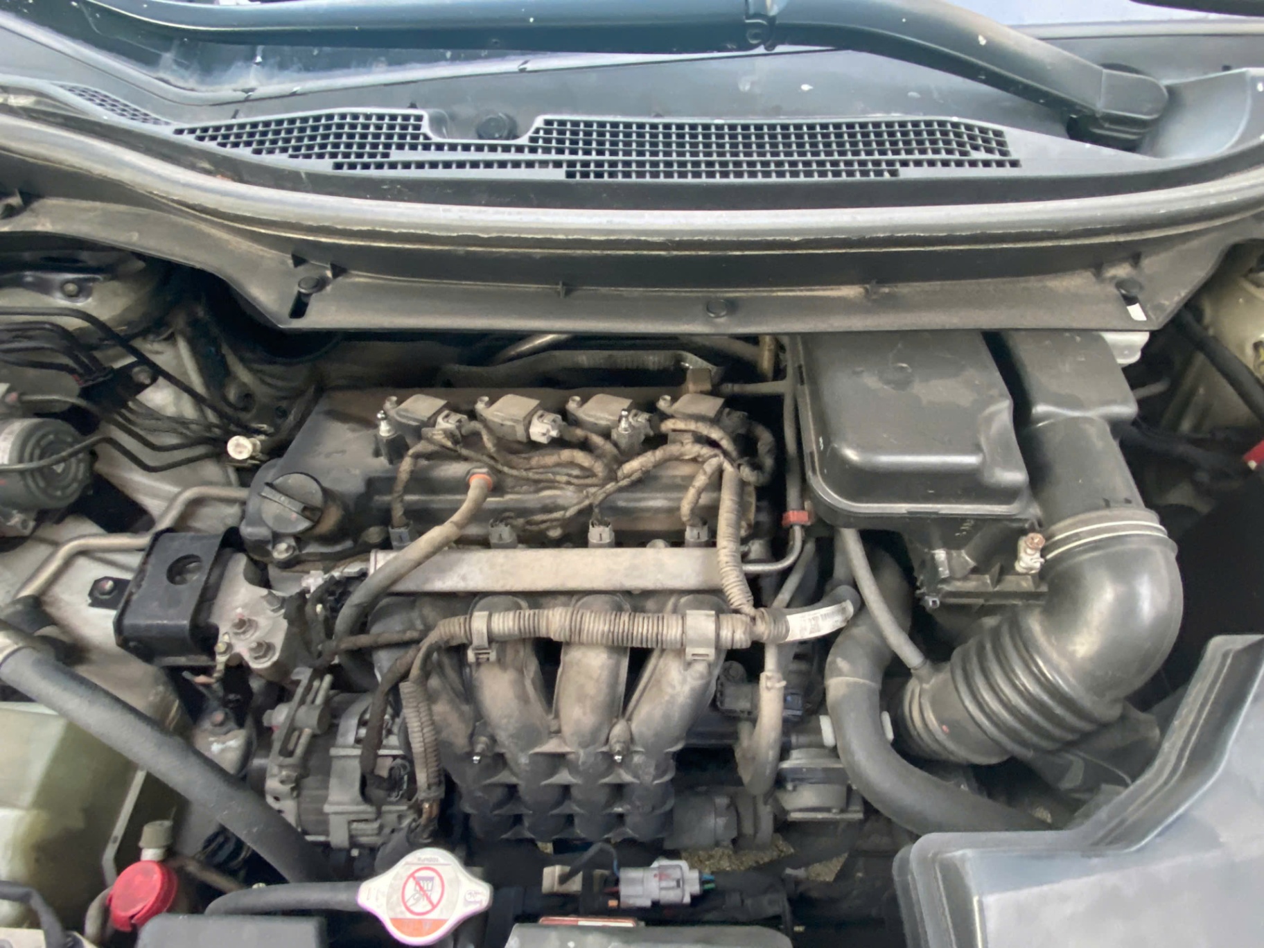 Mitsubishi Xpander 1.5 AT 2019 - Khoang động cơ 1