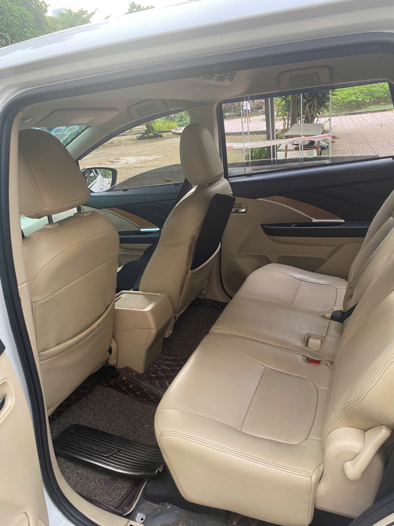 Mitsubishi Xpander 1.5 AT 2019 - Nội thất 12