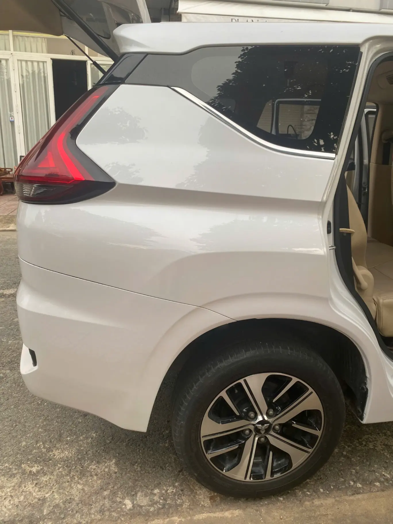 Mitsubishi Xpander 1.5 AT 2019 - Ngoại thất 9