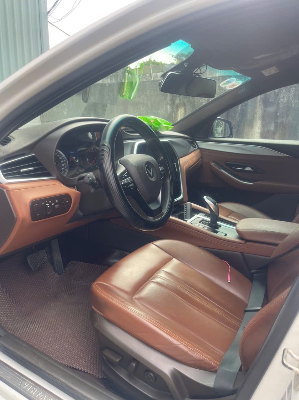 Vinfast Lux a 2.0 Premium 2.0 AT 2019 - Nội thất 1