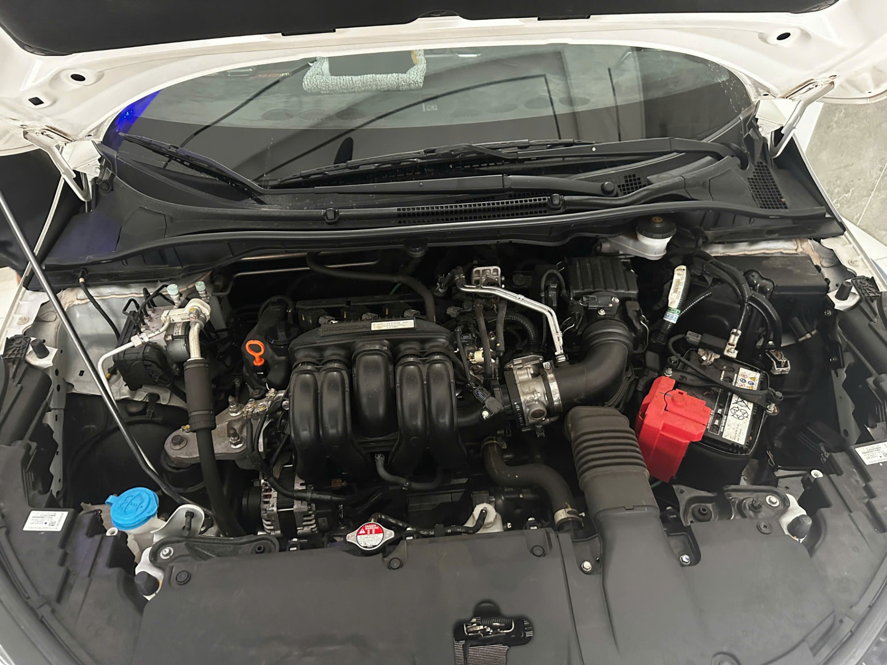 Honda City RS 1.5 AT 2022 - Khoang động cơ 1