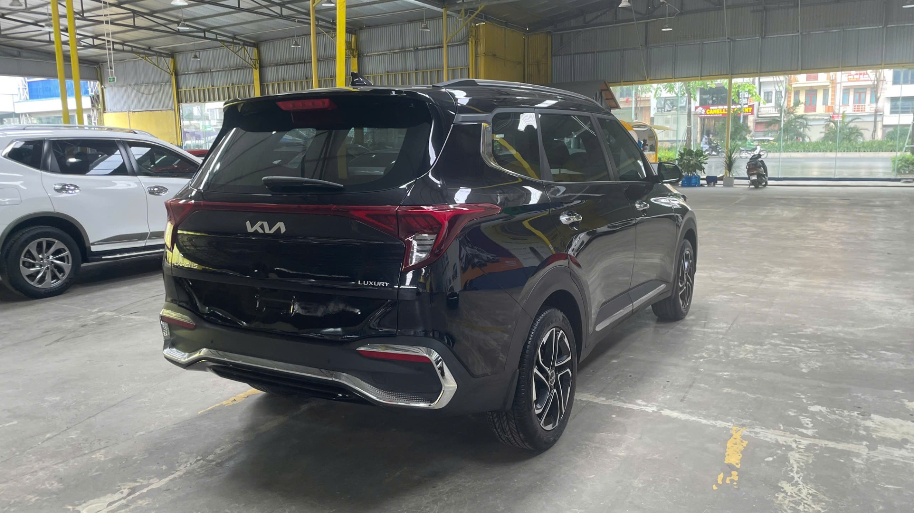 Kia Carens Luxury 2024 - Ngoại thất 4