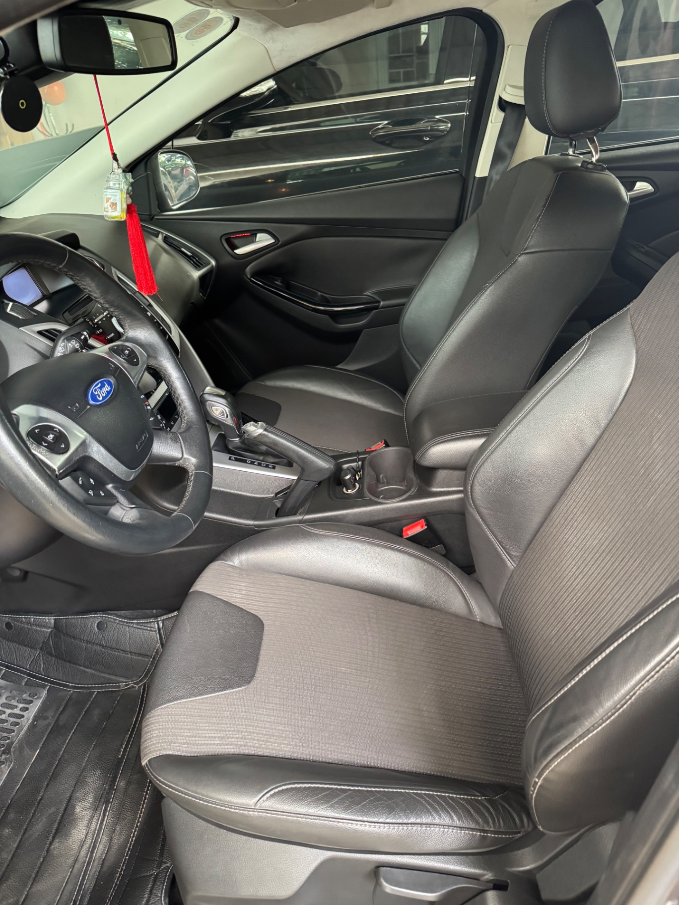Ford Focus S 2.0 AT 2014 - Nội thất 2