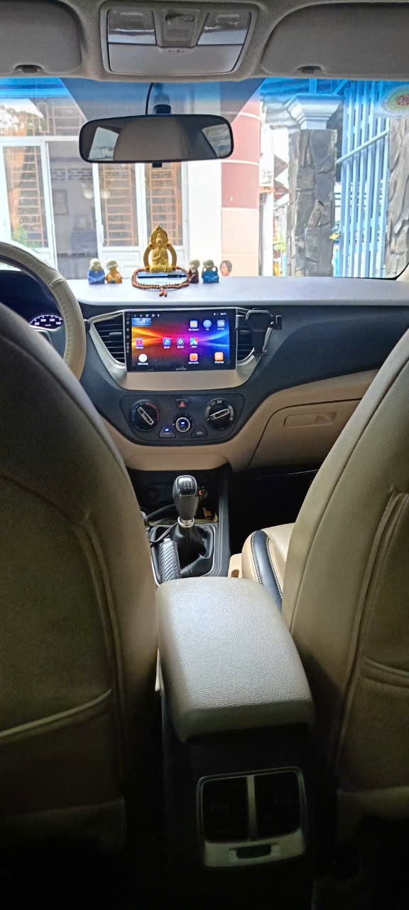 Hyundai Accent 1.4 MT 2021 - Nội thất 1