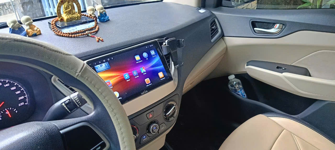 Hyundai Accent 1.4 MT 2021 - Nội thất 4