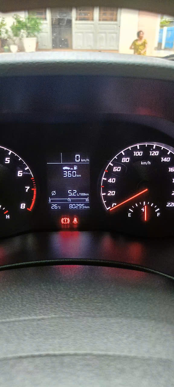 Hyundai Accent 1.4 MT 2021 - Nội thất 5