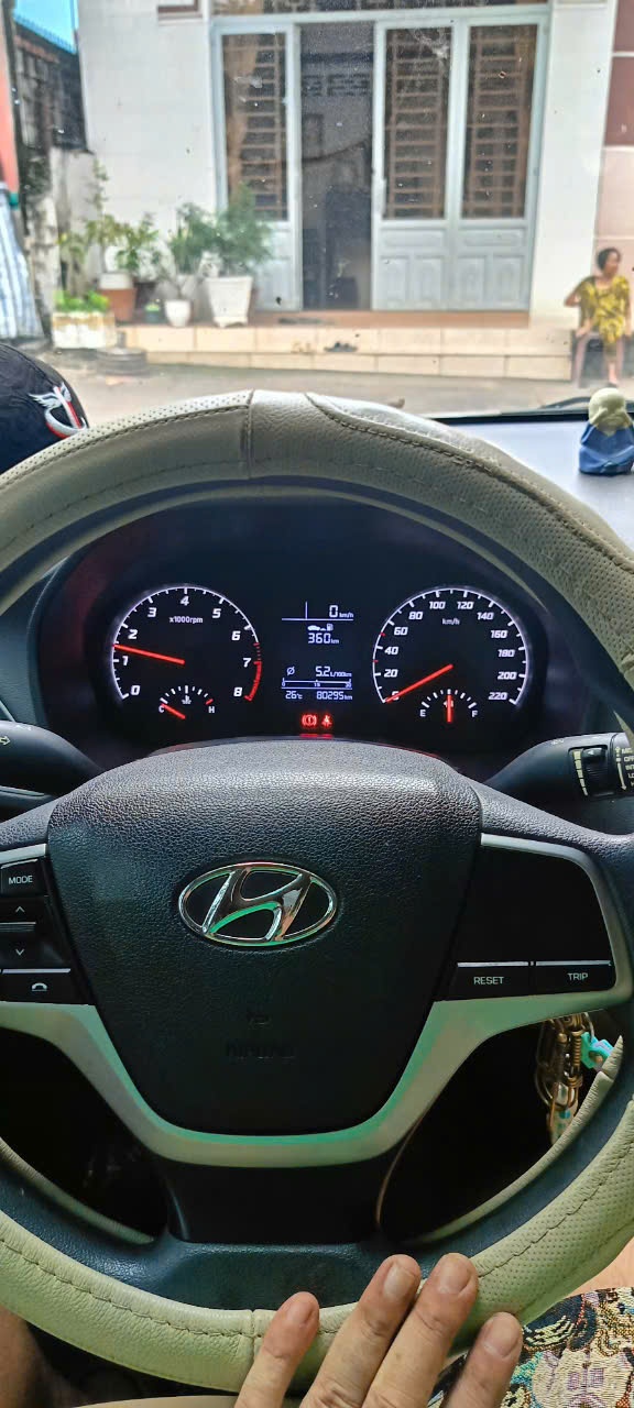 Hyundai Accent 1.4 MT 2021 - Nội thất 7