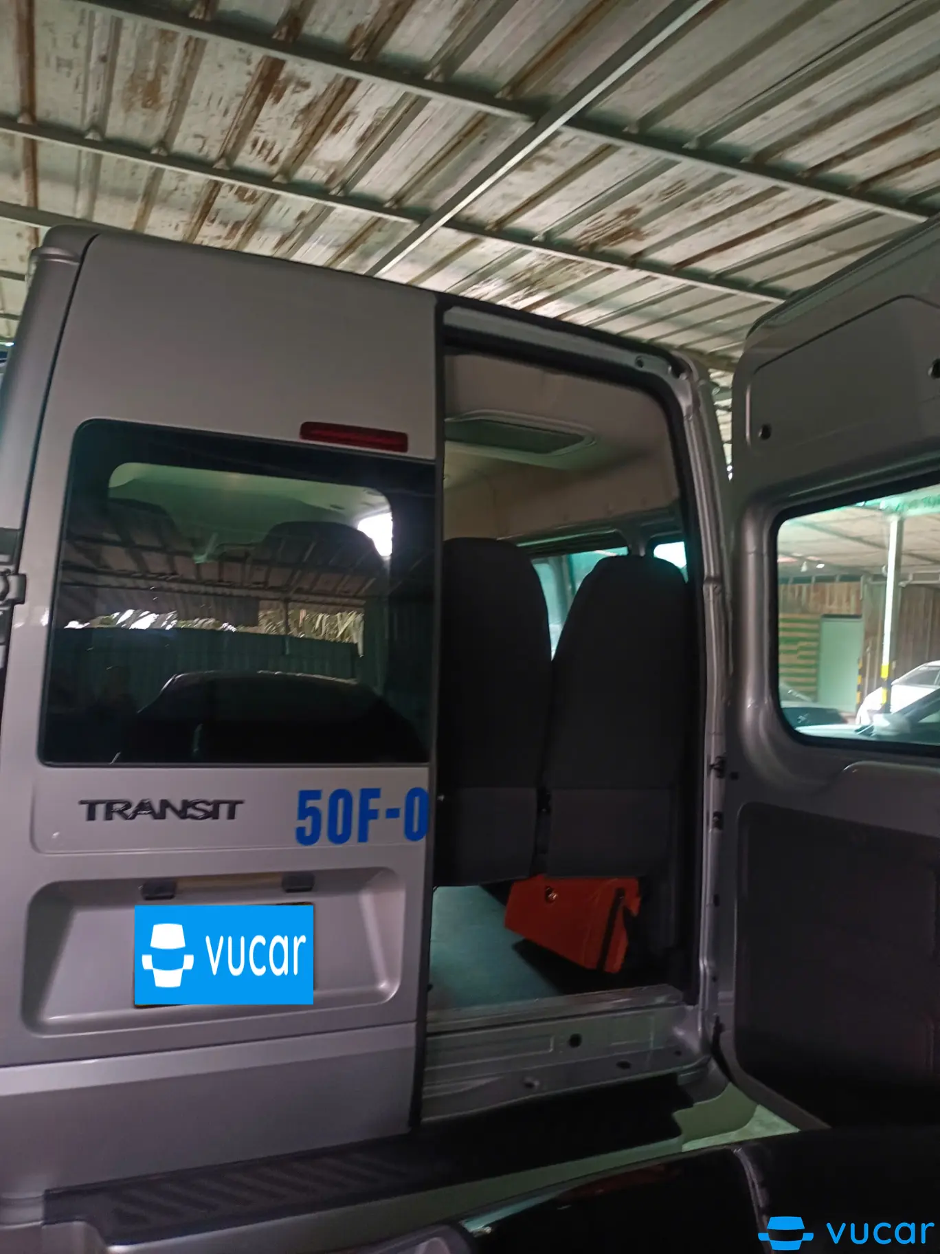 Ford Transit Tiêu chuẩn 2022 - Ngoại thất 5
