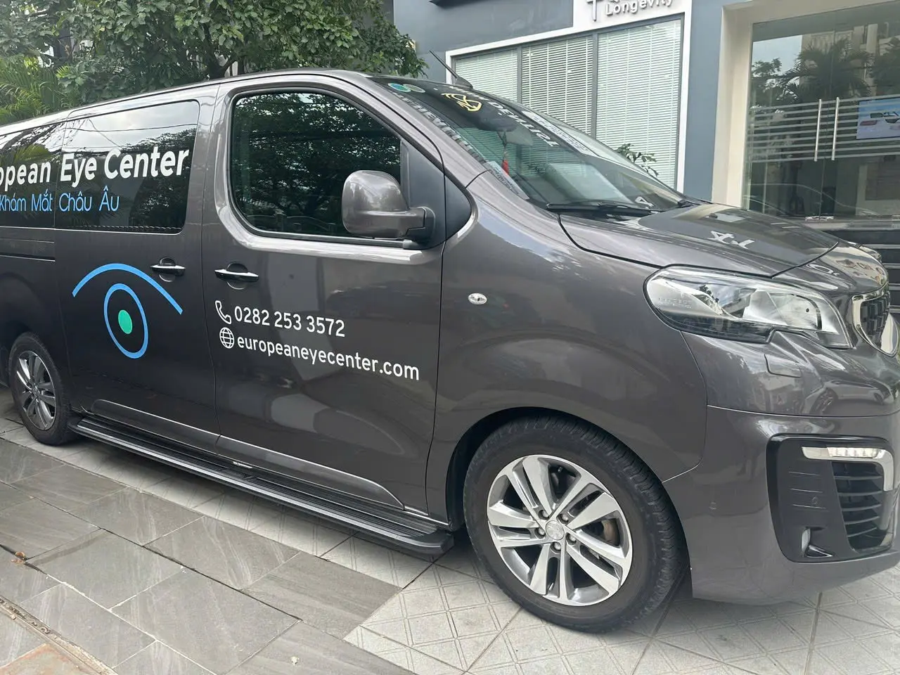 Peugeot Traveller Premium 2021 - Ngoại thất 5