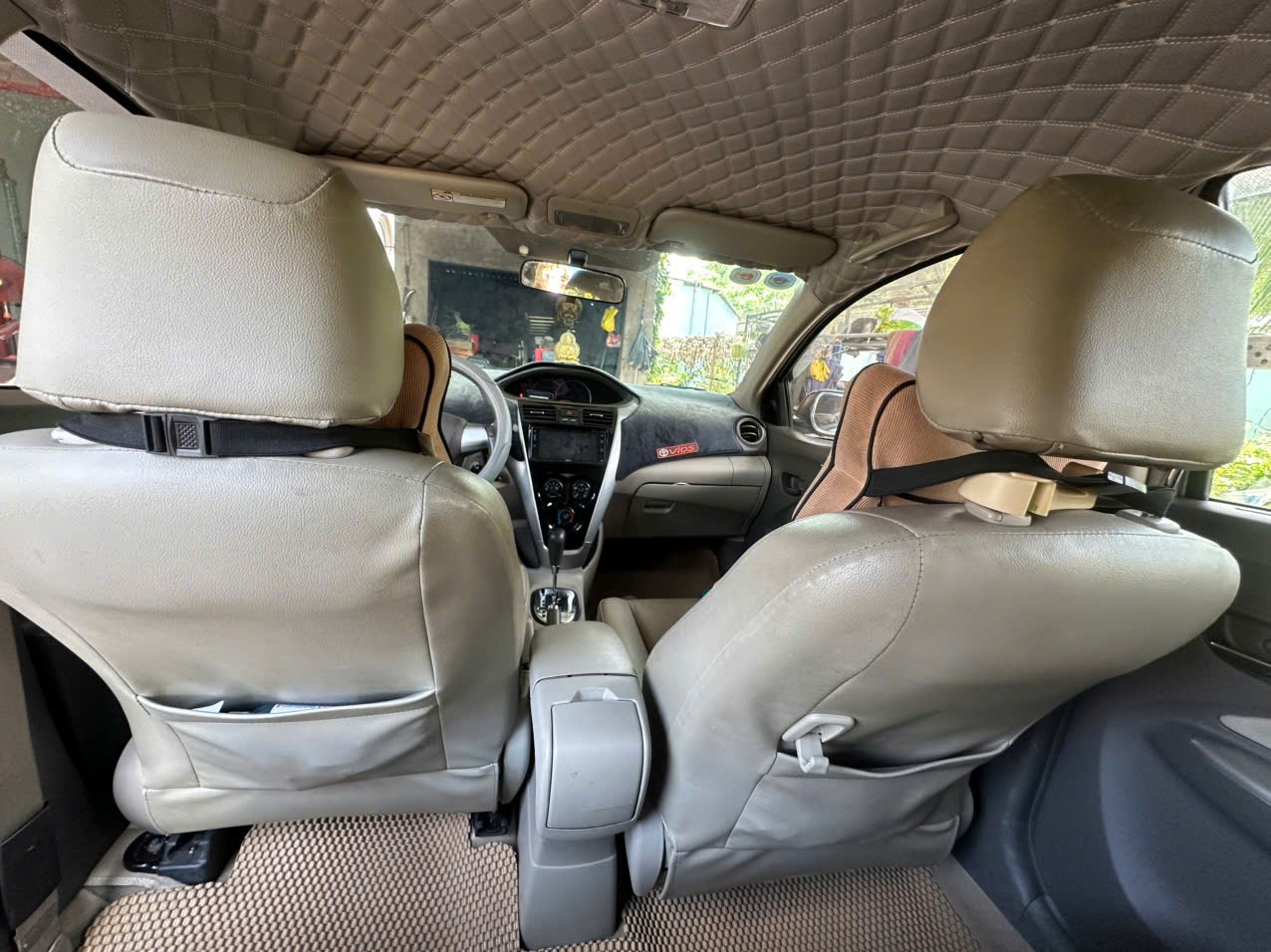 Toyota Vios 1.5G 2010 - Nội thất 6