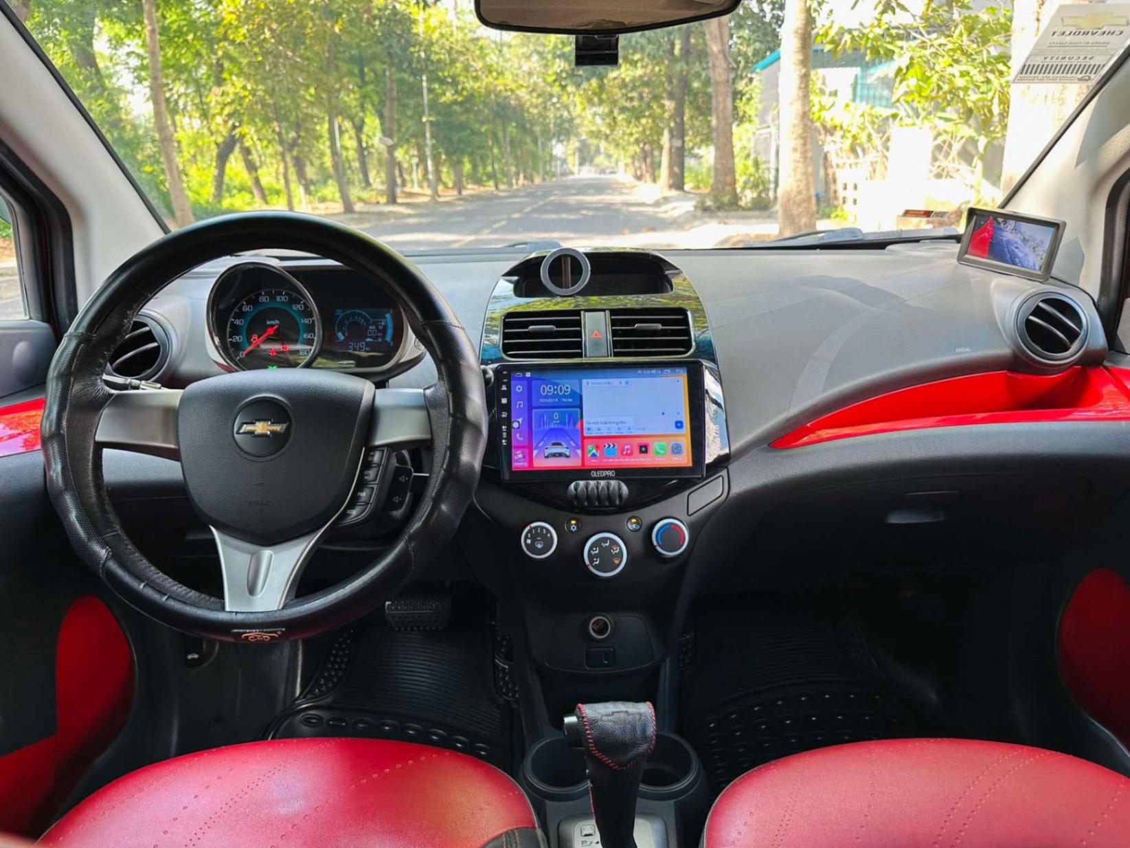 Chevrolet Spark LTZ 1.0 AT Zest 2014 - Nội thất 1