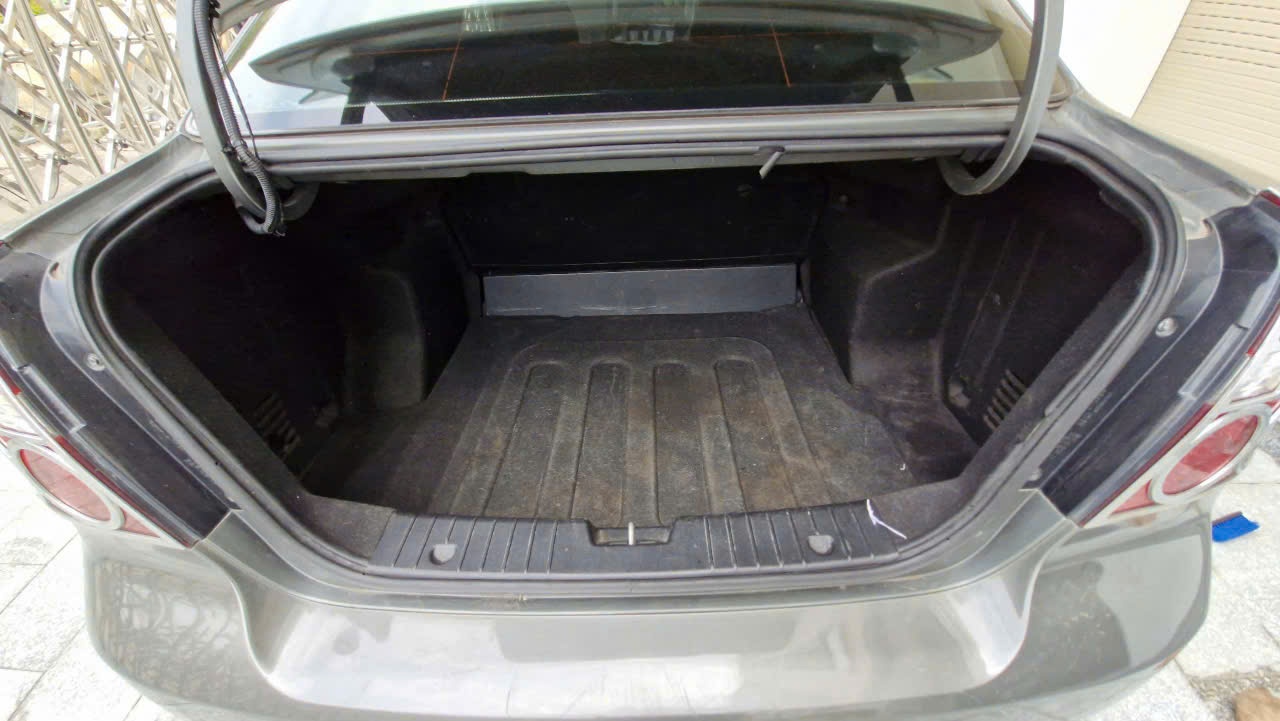 Chevrolet Aveo LTZ 1.5 AT 2013 - Nội thất 8