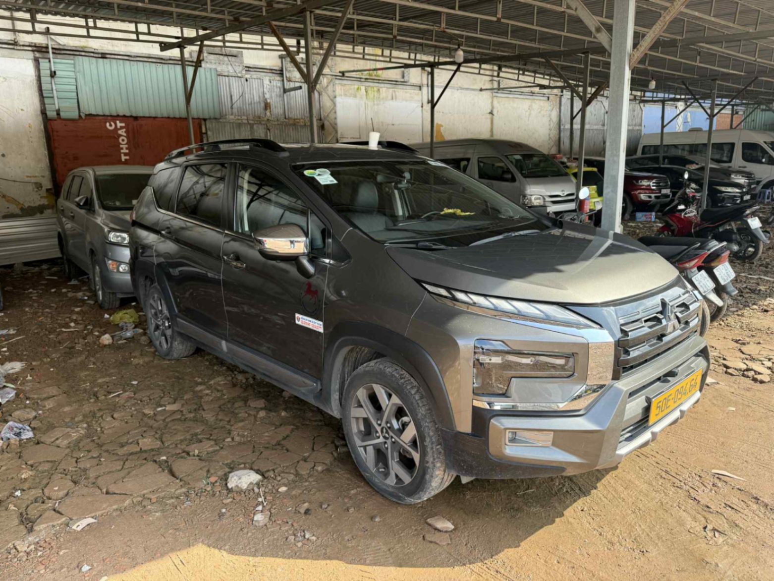 Mitsubishi Xpander Cross 1.5 AT 2023 - Ngoại thất 2