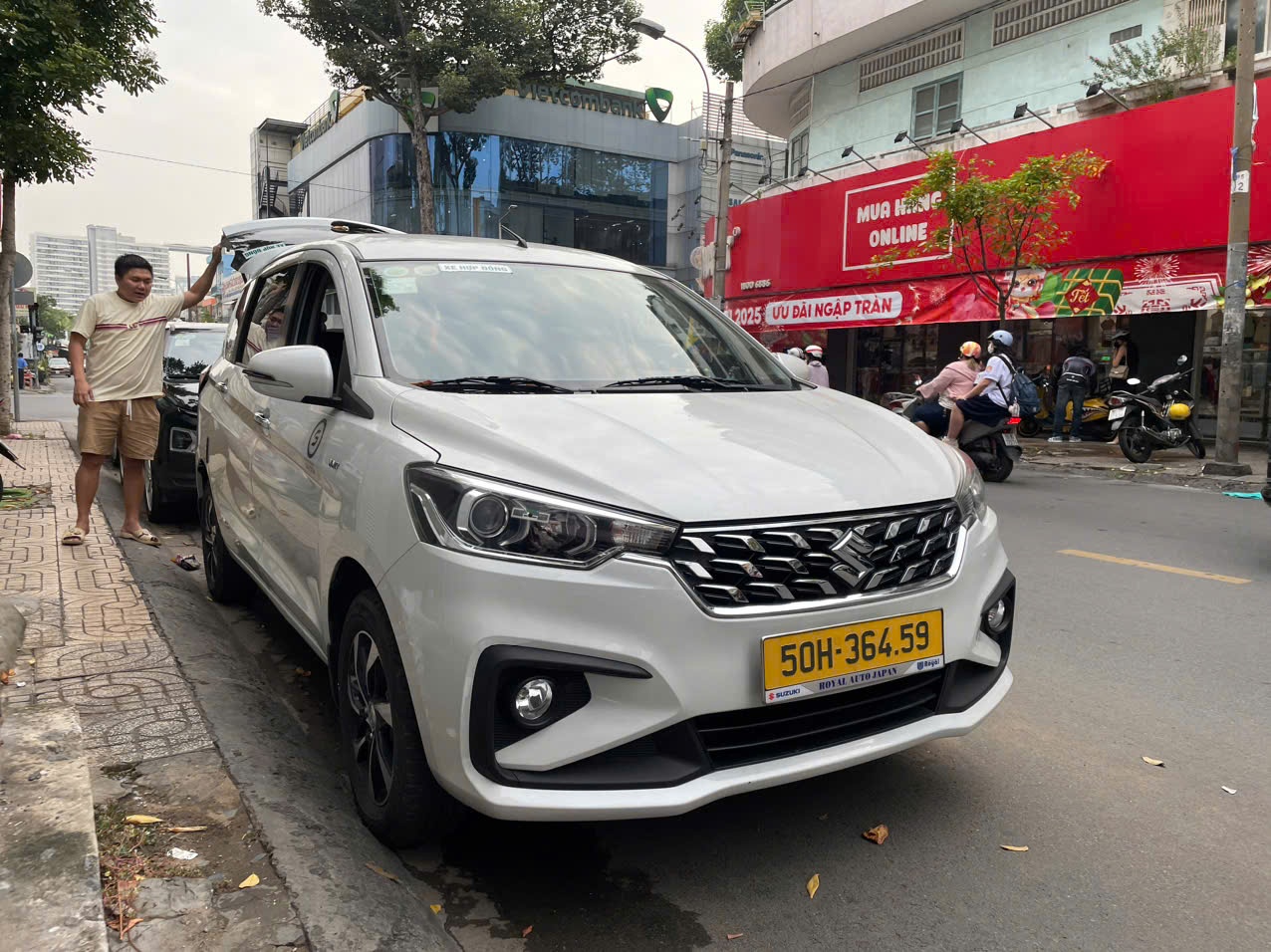 Suzuki Ertiga Hybrid 1.5 AT 2022 - Ngoại thất 3