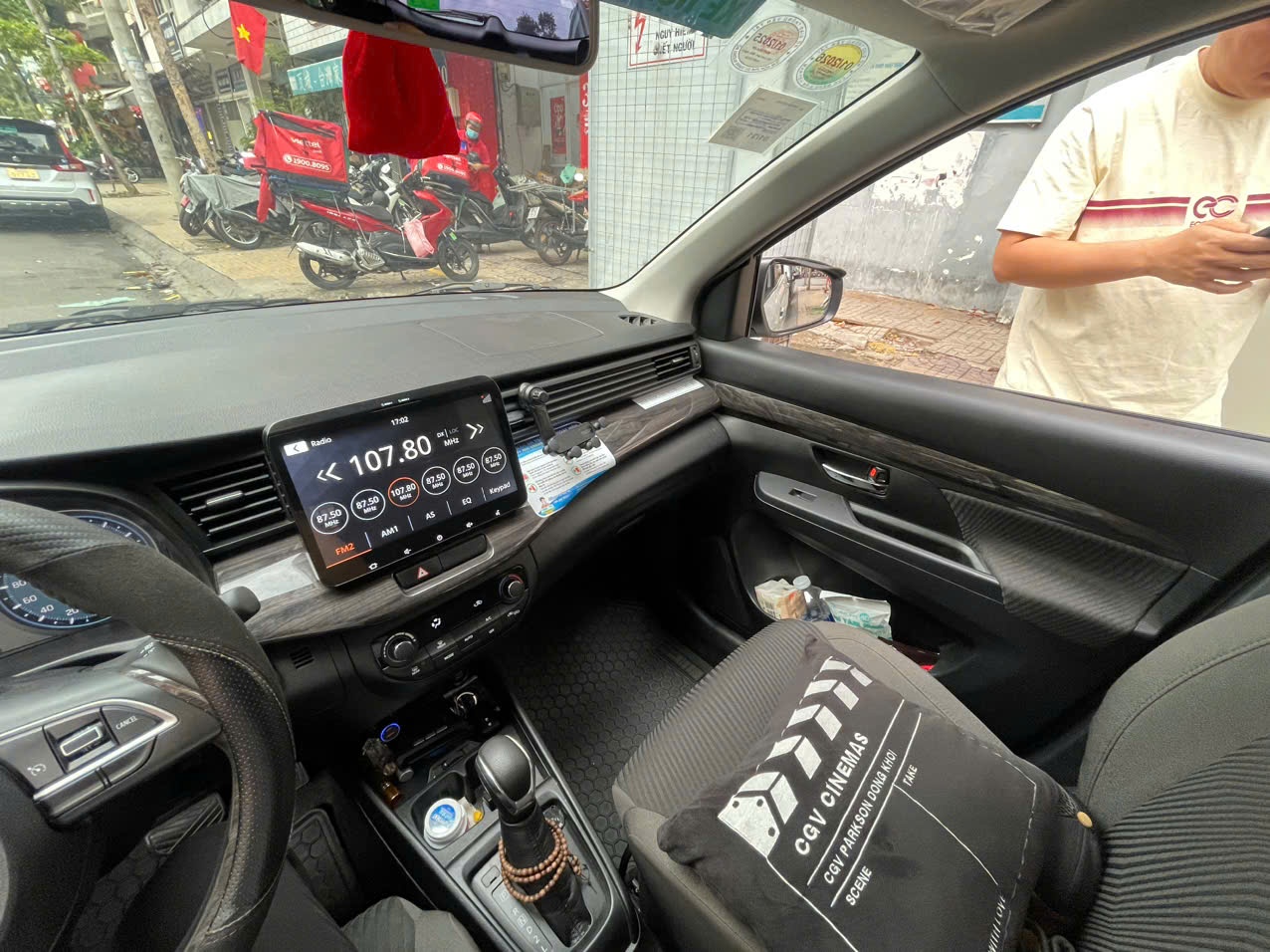 Suzuki Ertiga Hybrid 1.5 AT 2022 - Nội thất 3
