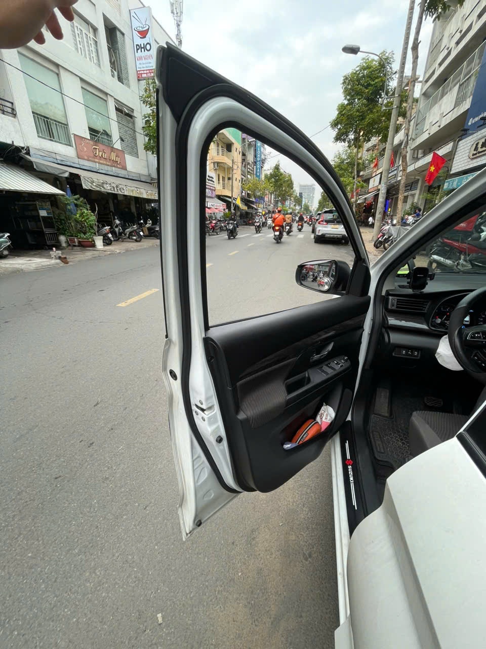 Suzuki Ertiga Hybrid 1.5 AT 2022 - Nội thất 6