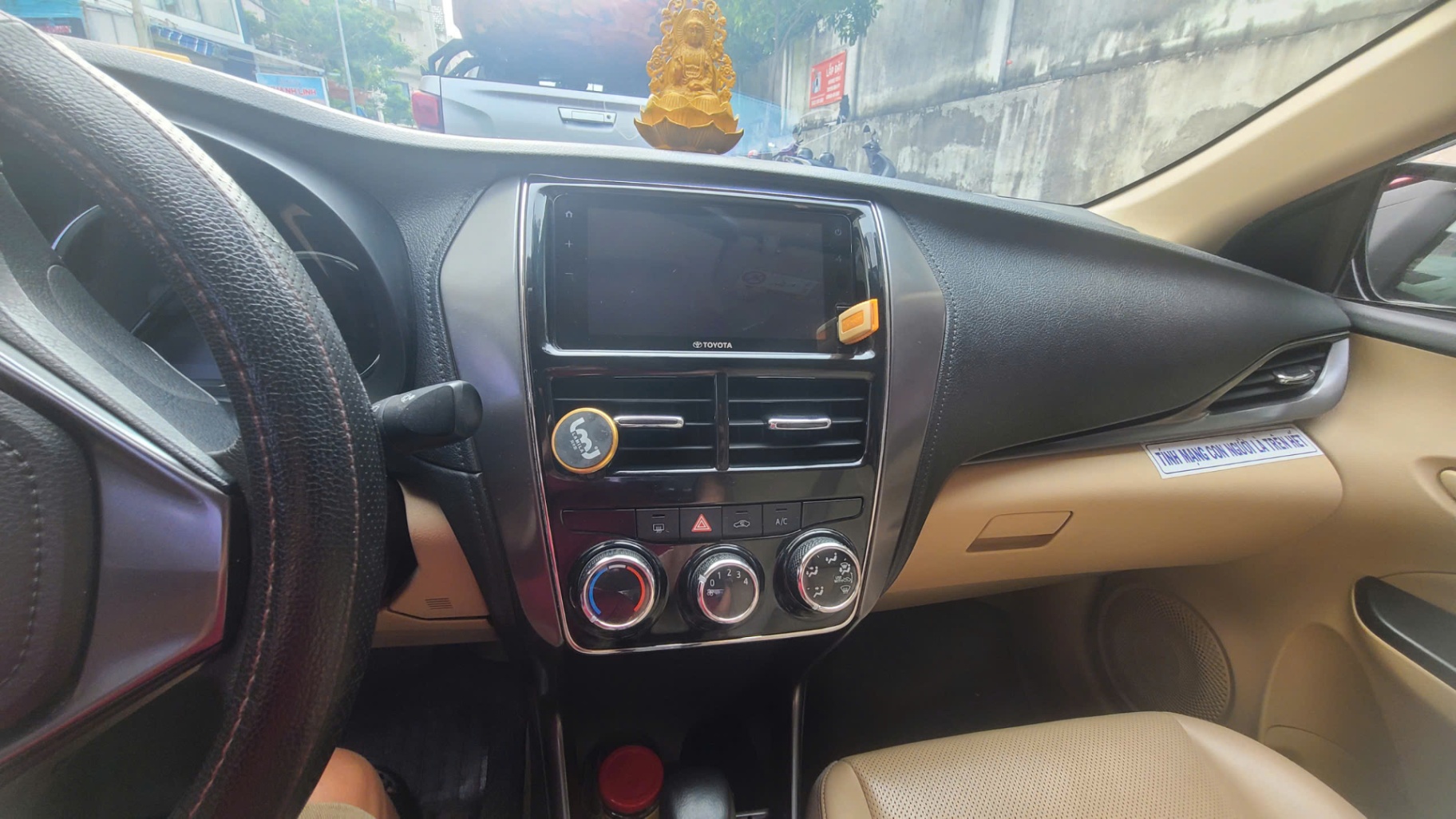 Toyota Vios E CVT 2022 - Nội thất 2