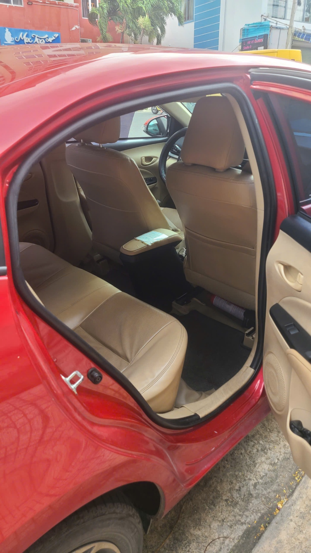 Toyota Vios E CVT 2022 - Nội thất 5