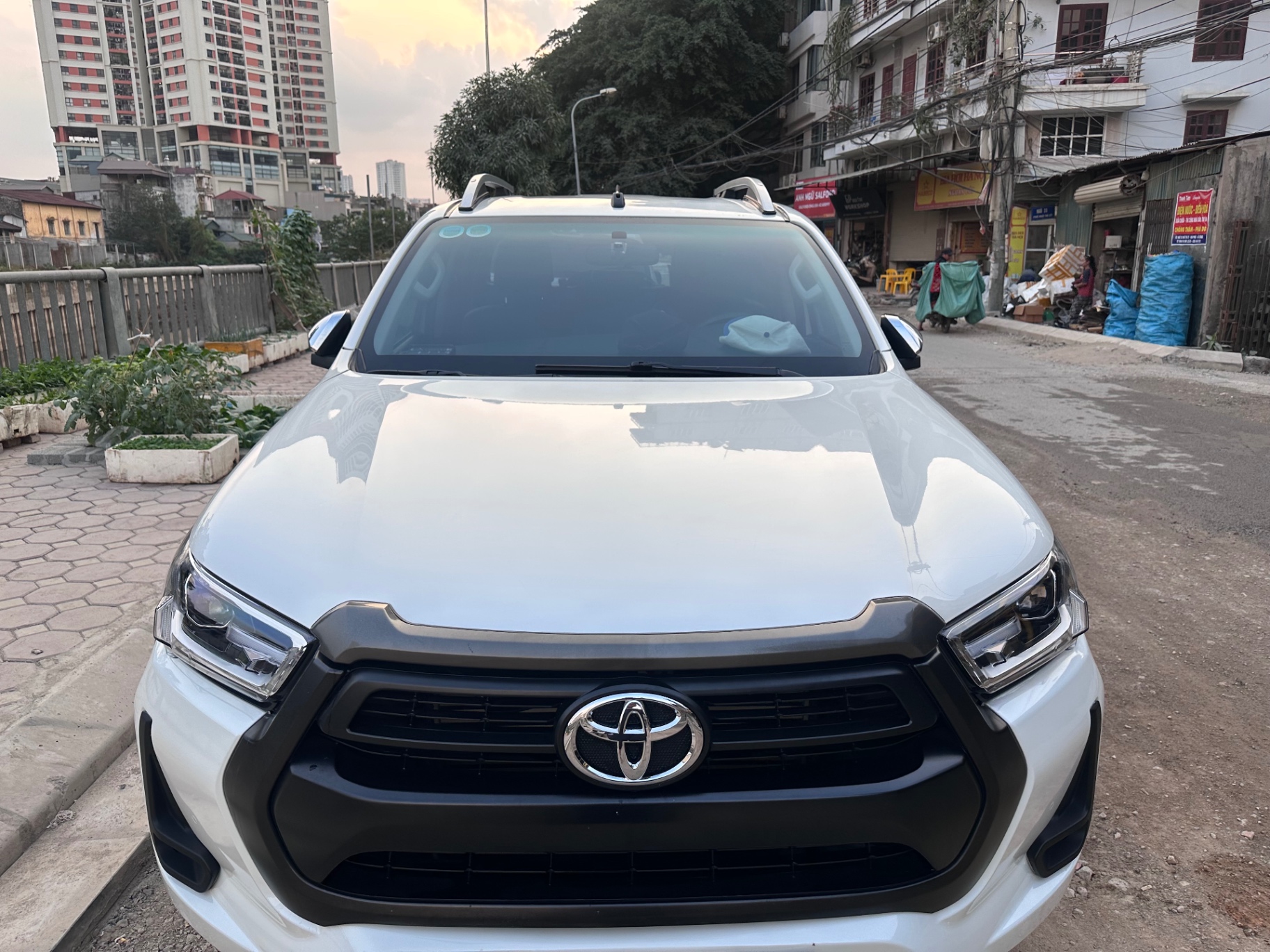 Toyota Hilux 2.4L 4x2 AT 2021