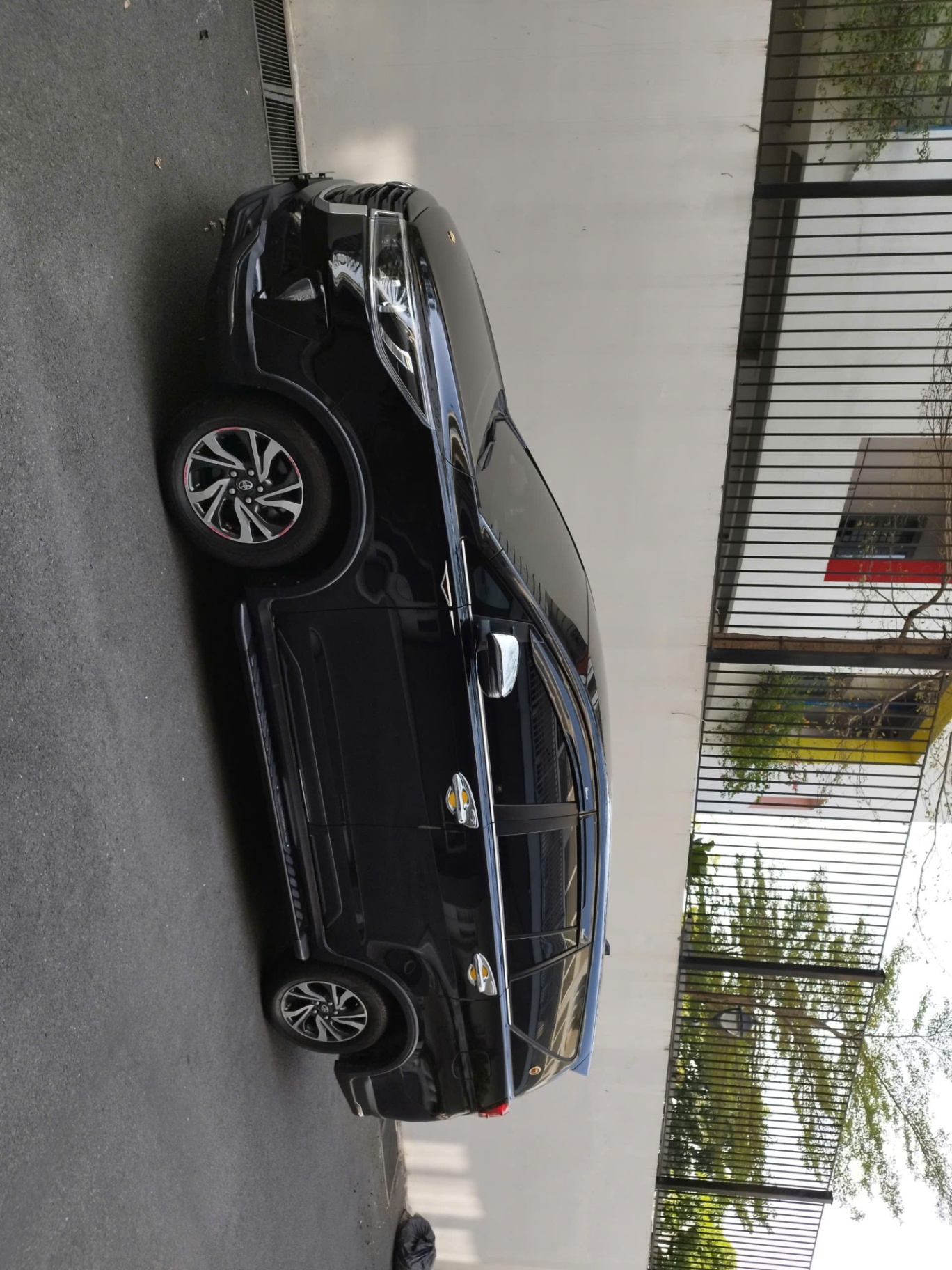 Toyota Innova Venturer 2.0 AT 2020
