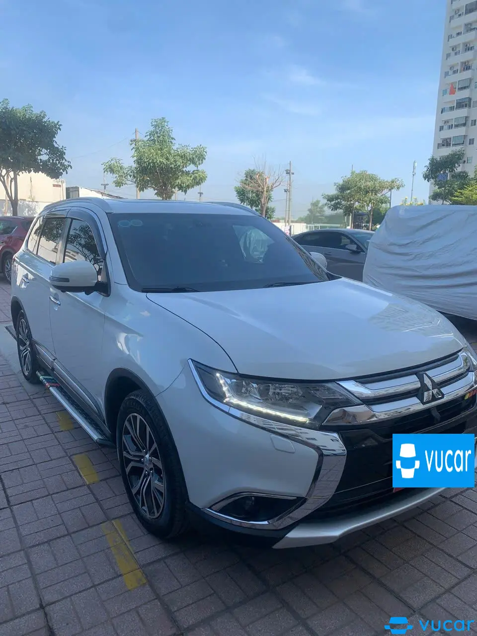 Mitsubishi Outlander 2.0 CVT Premium 2019 - Ngoại thất 5